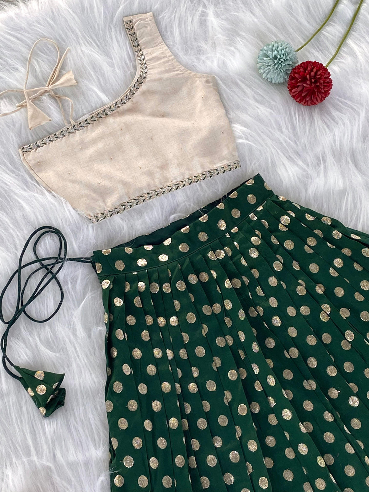 One-Shoulder Zari Set
