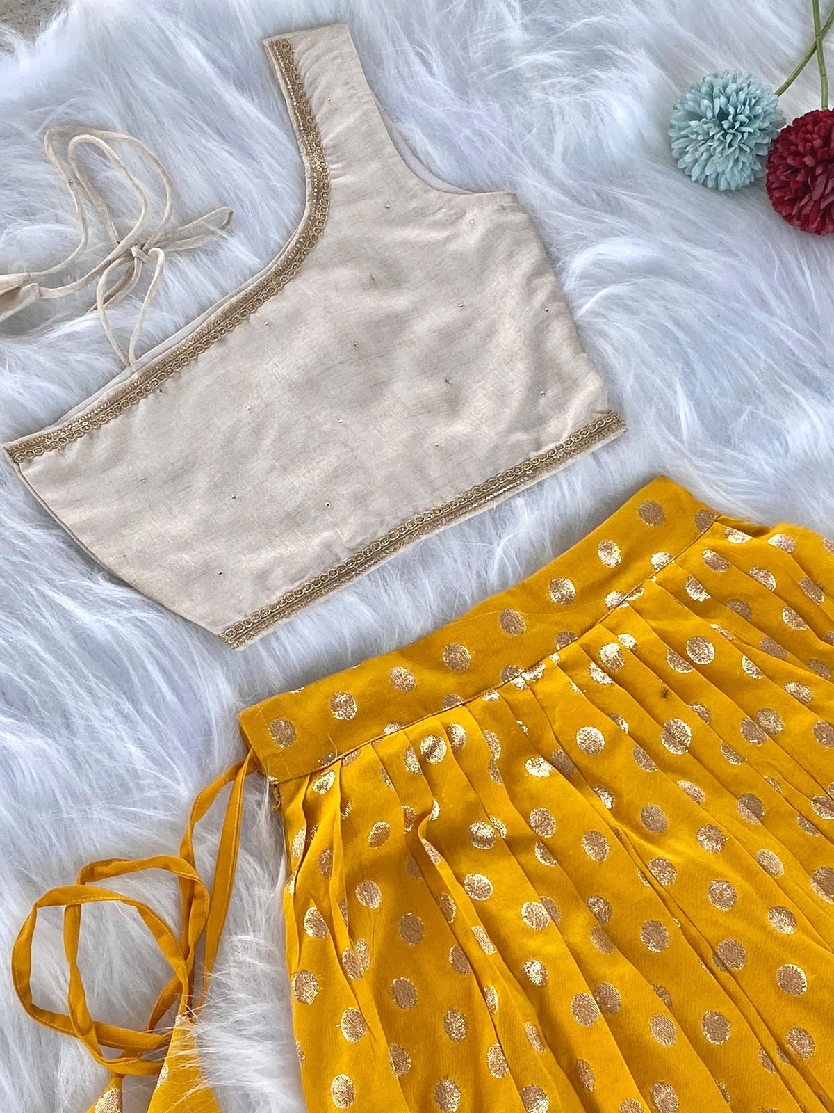 One-Shoulder Zari Set