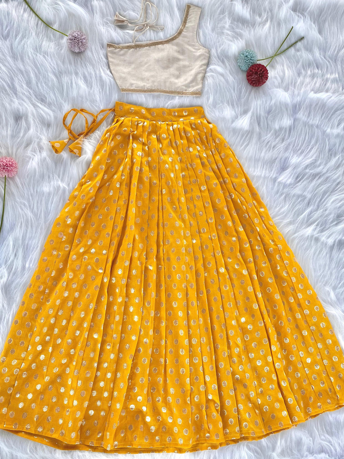 One-Shoulder Zari Set