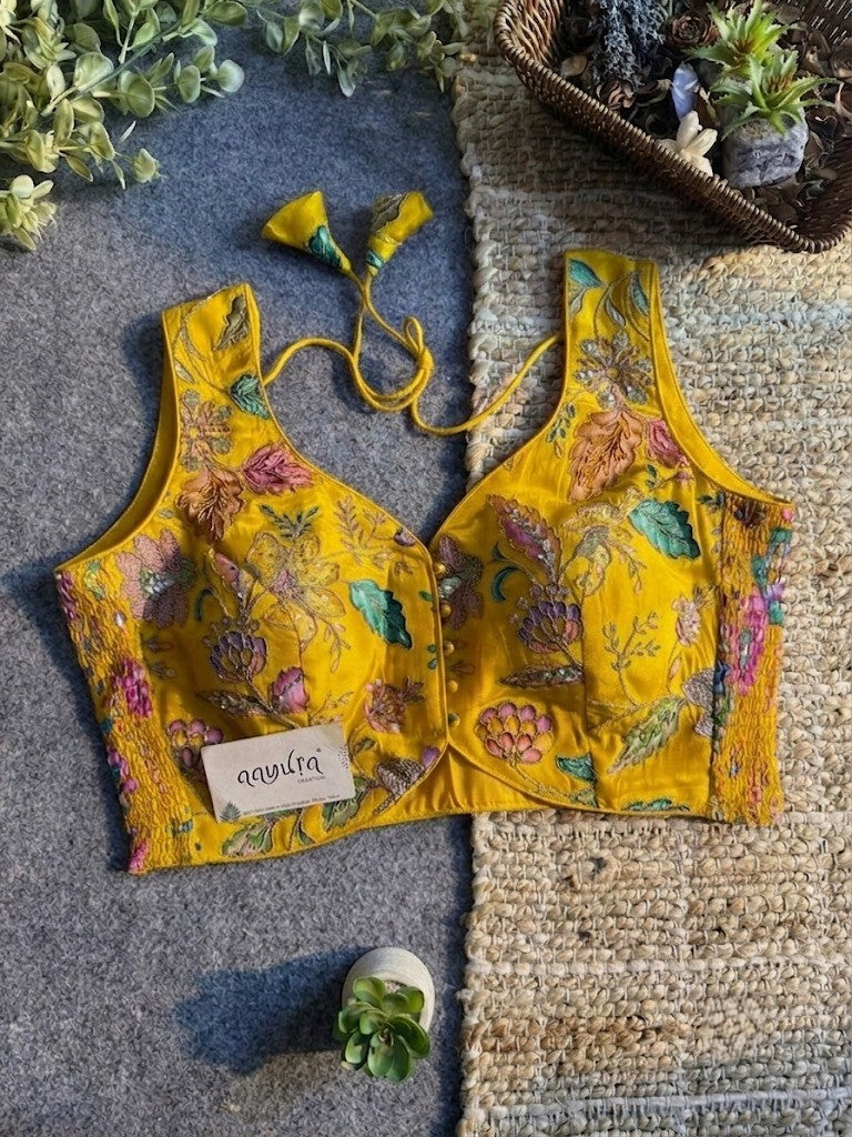 Priyanka Sleeveless Stretchable Blouse
