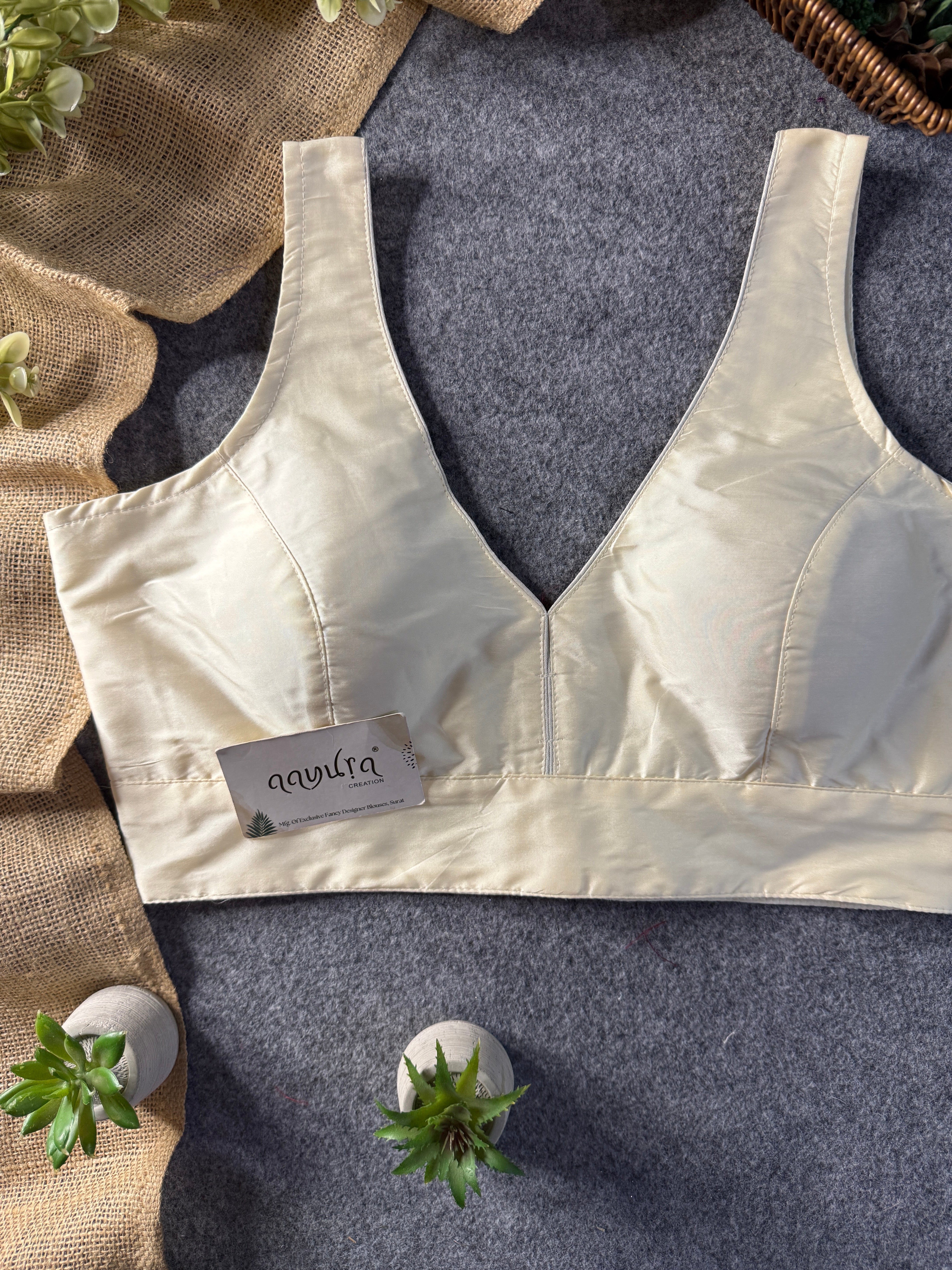 BOLLYWOOD STYLE-CREAM