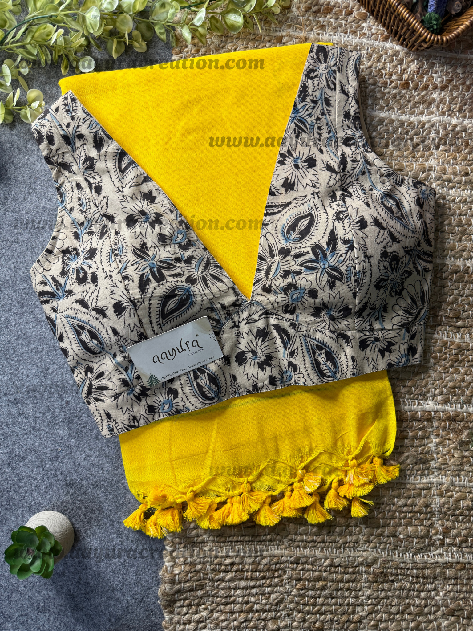 Ajrakh Vibe – Khadi Grace Combo