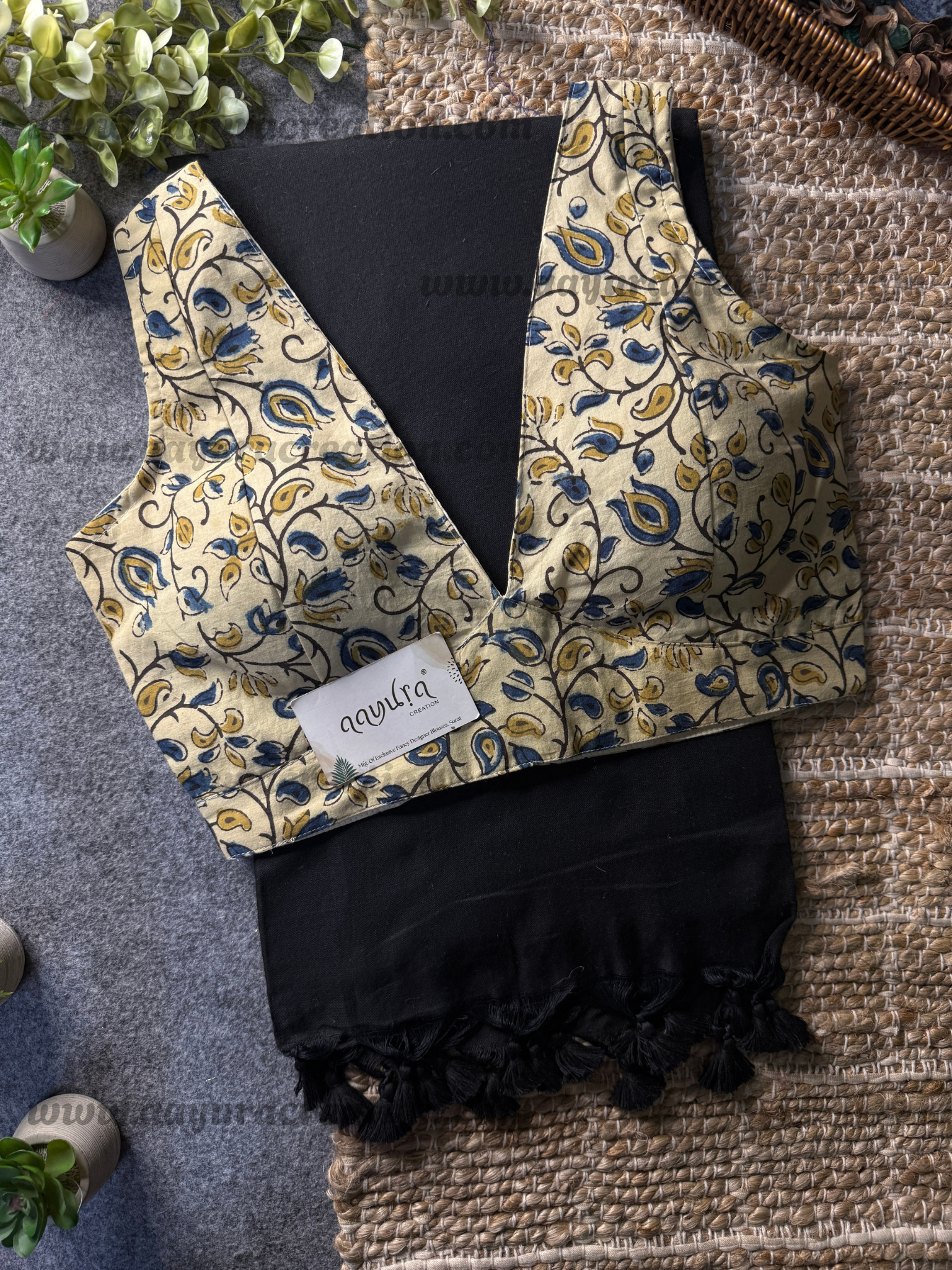 Ajrakh Vibe – Khadi Grace Combo