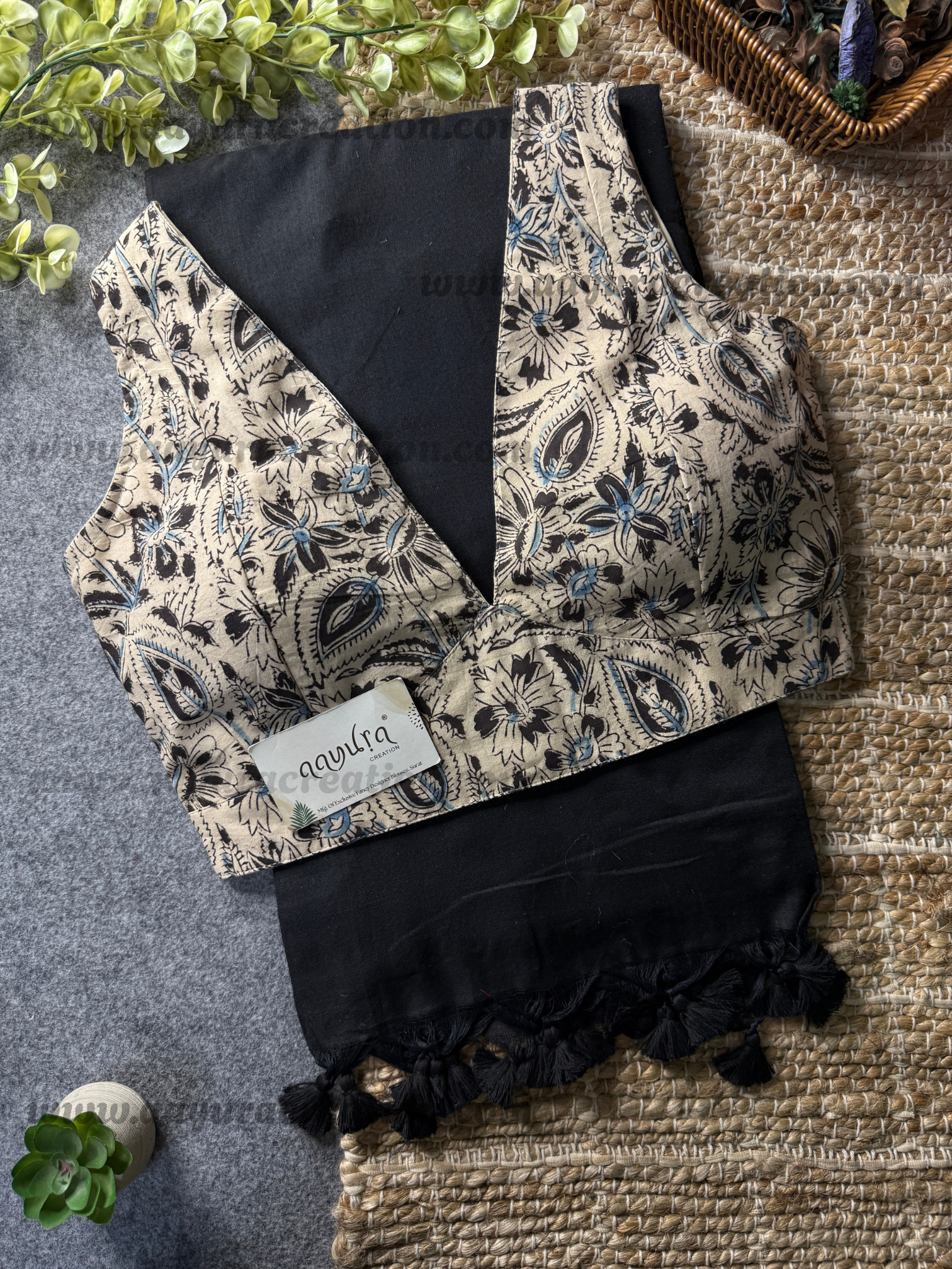 Ajrakh Vibe – Khadi Grace Combo