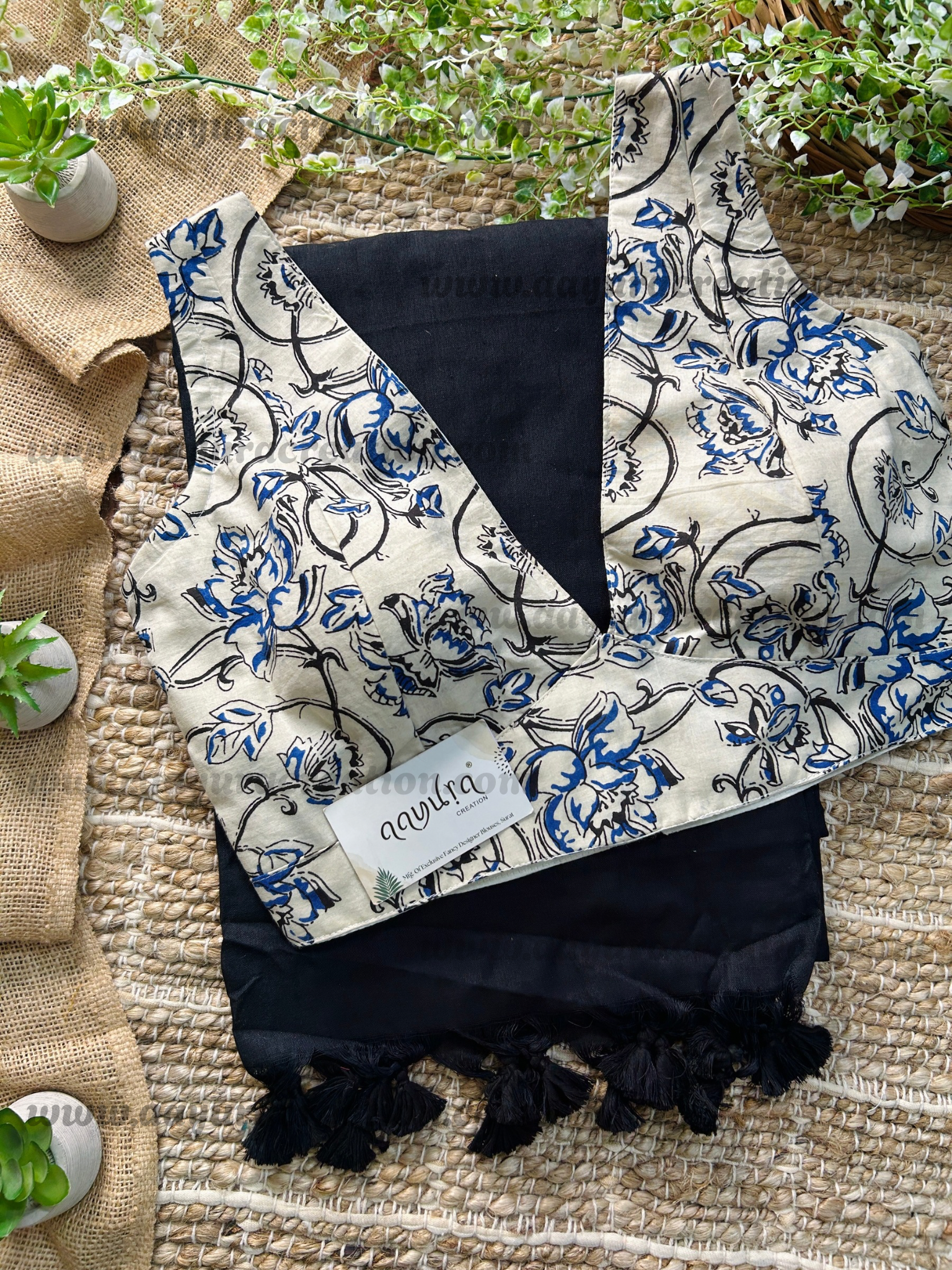 Ajrakh Vibe – Khadi Grace Combo