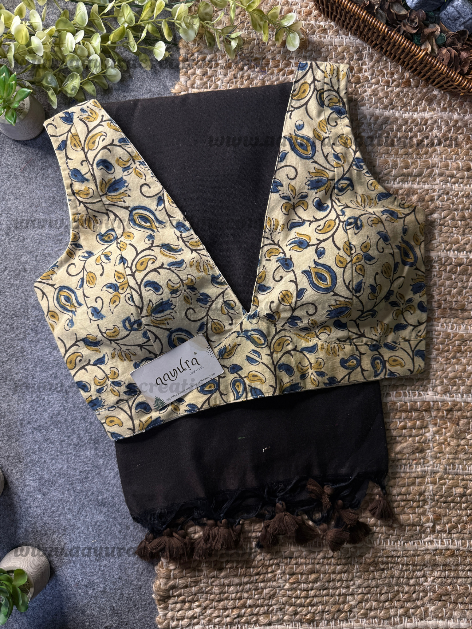 Ajrakh Vibe – Khadi Grace Combo