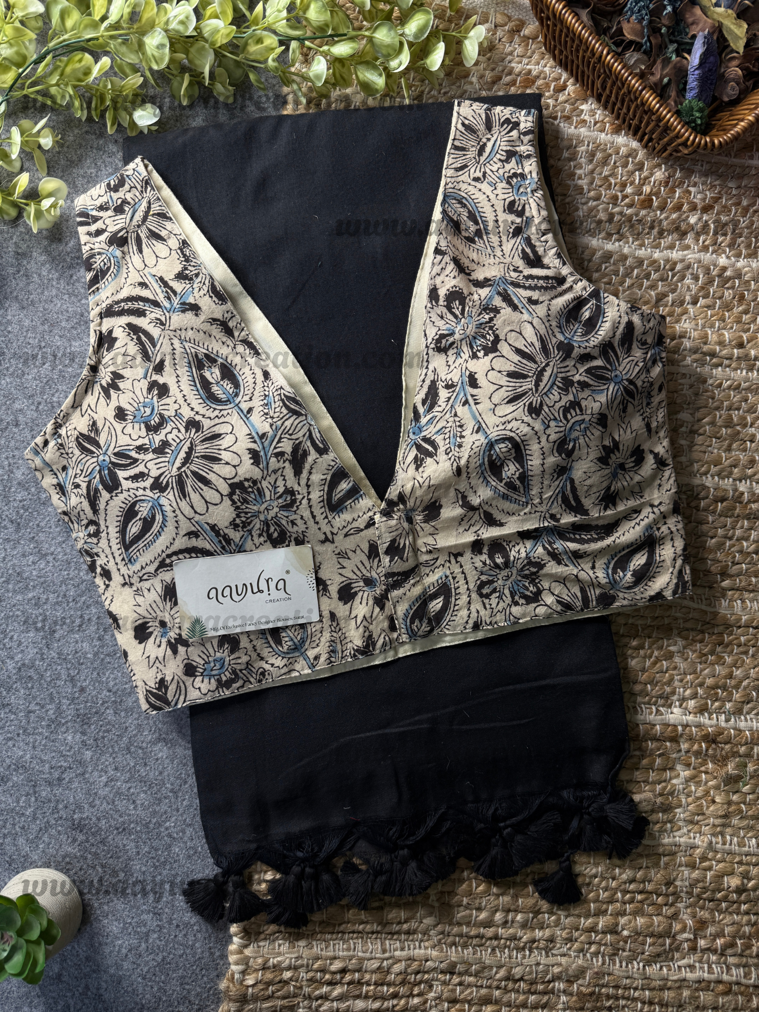 Ajrakh Vibe – Khadi Grace Combo
