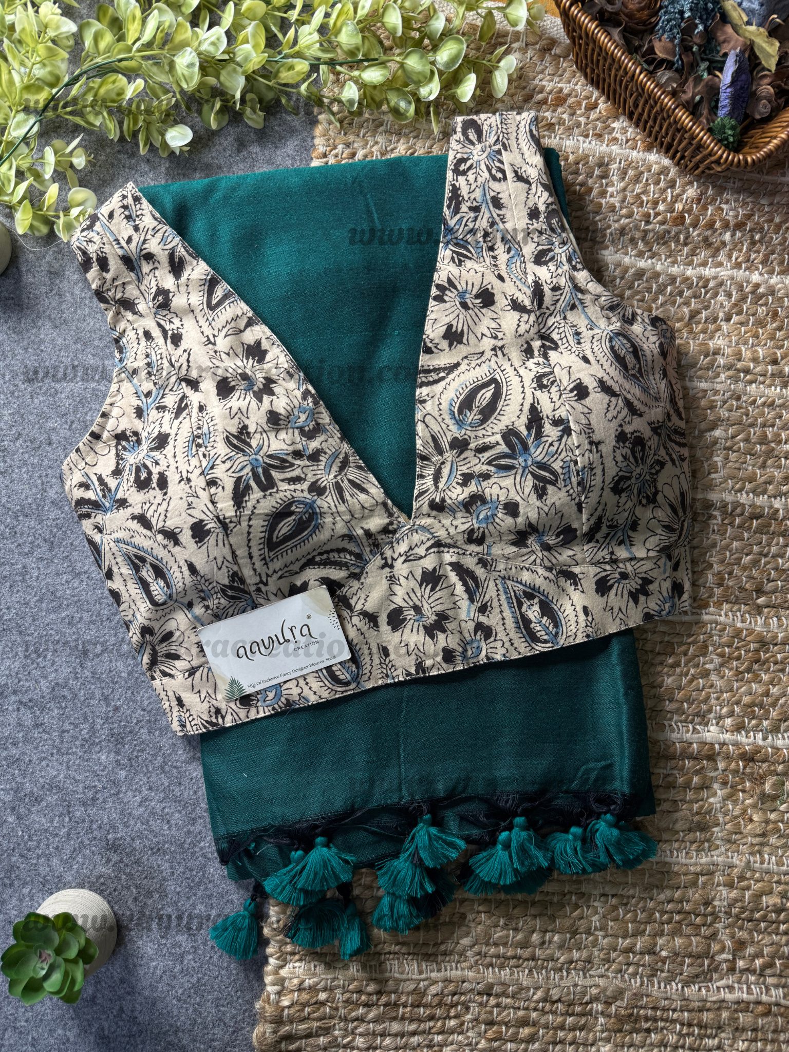 Ajrakh Vibe – Khadi Grace Combo