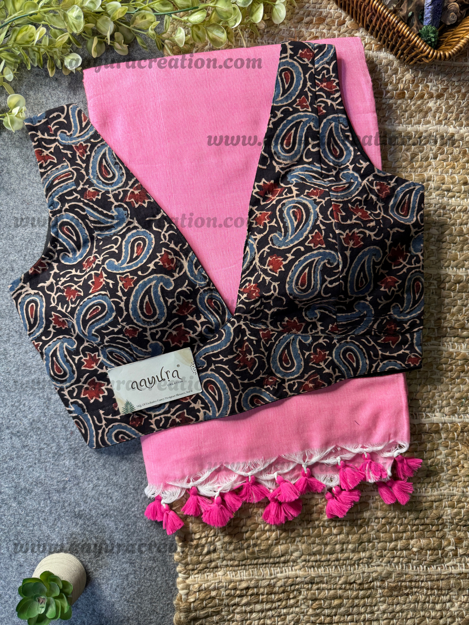 Ajrakh Vibe – Khadi Grace Combo