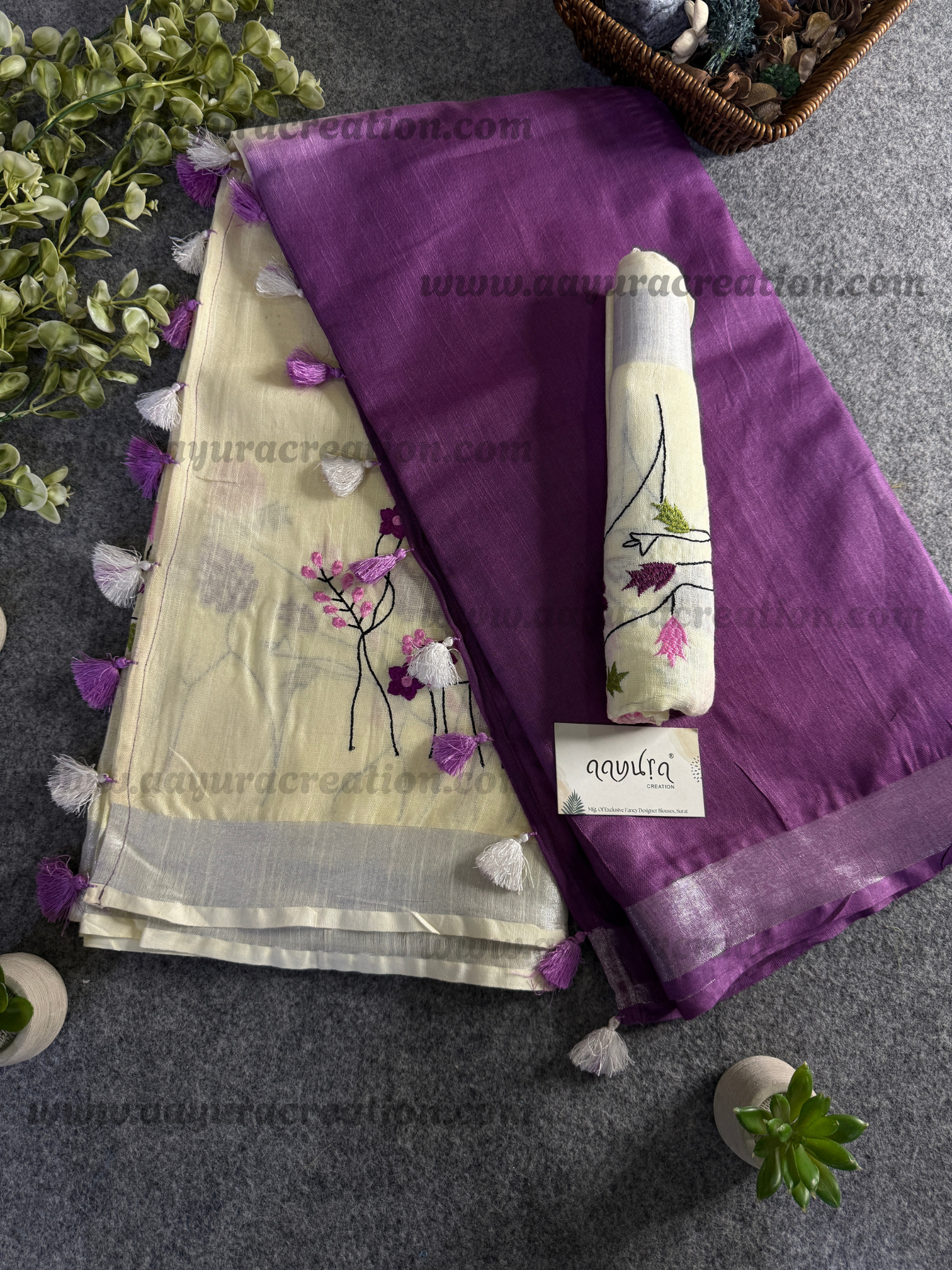 Classic Linen Charm Saree