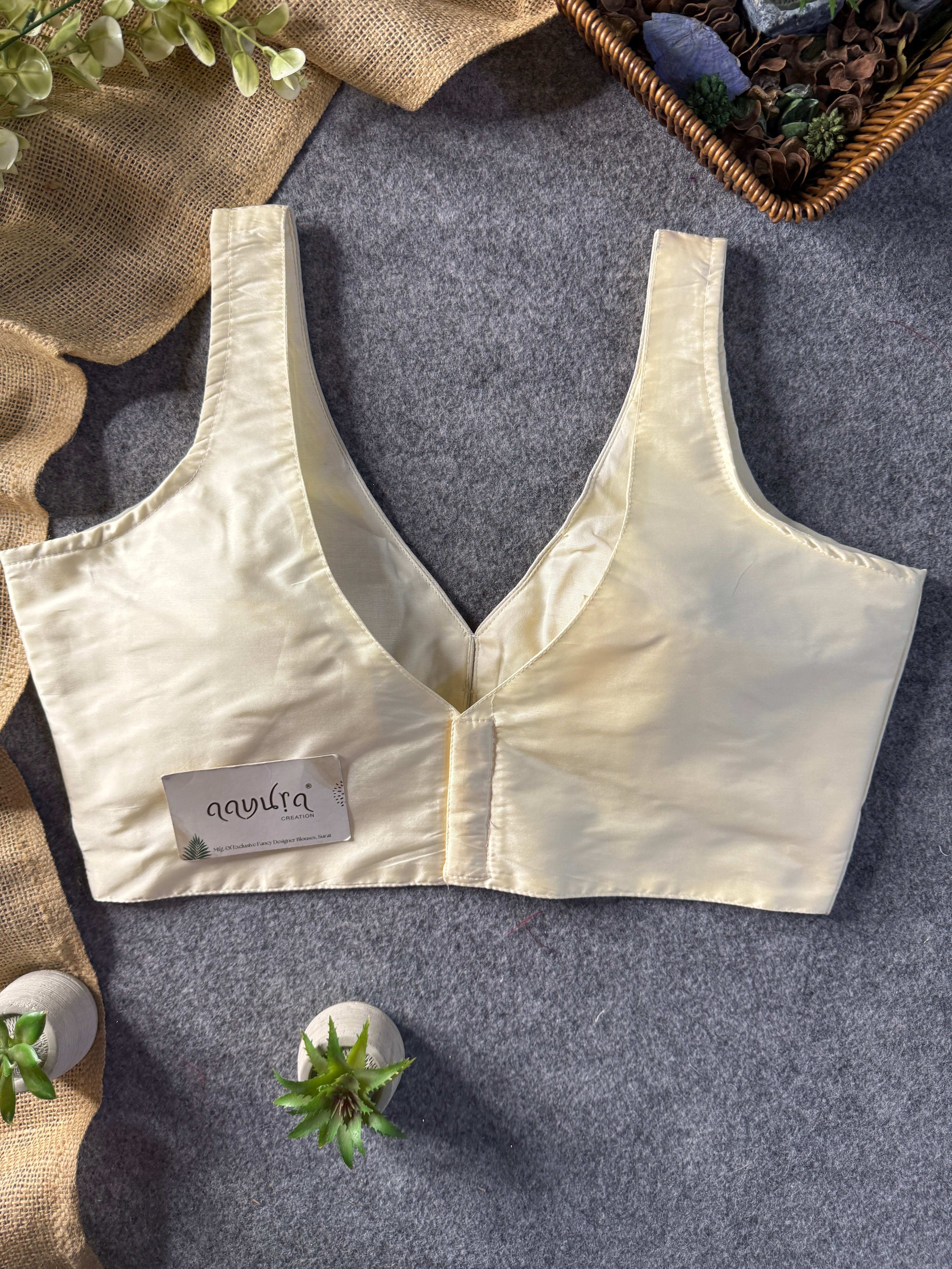 BOLLYWOOD STYLE-CREAM