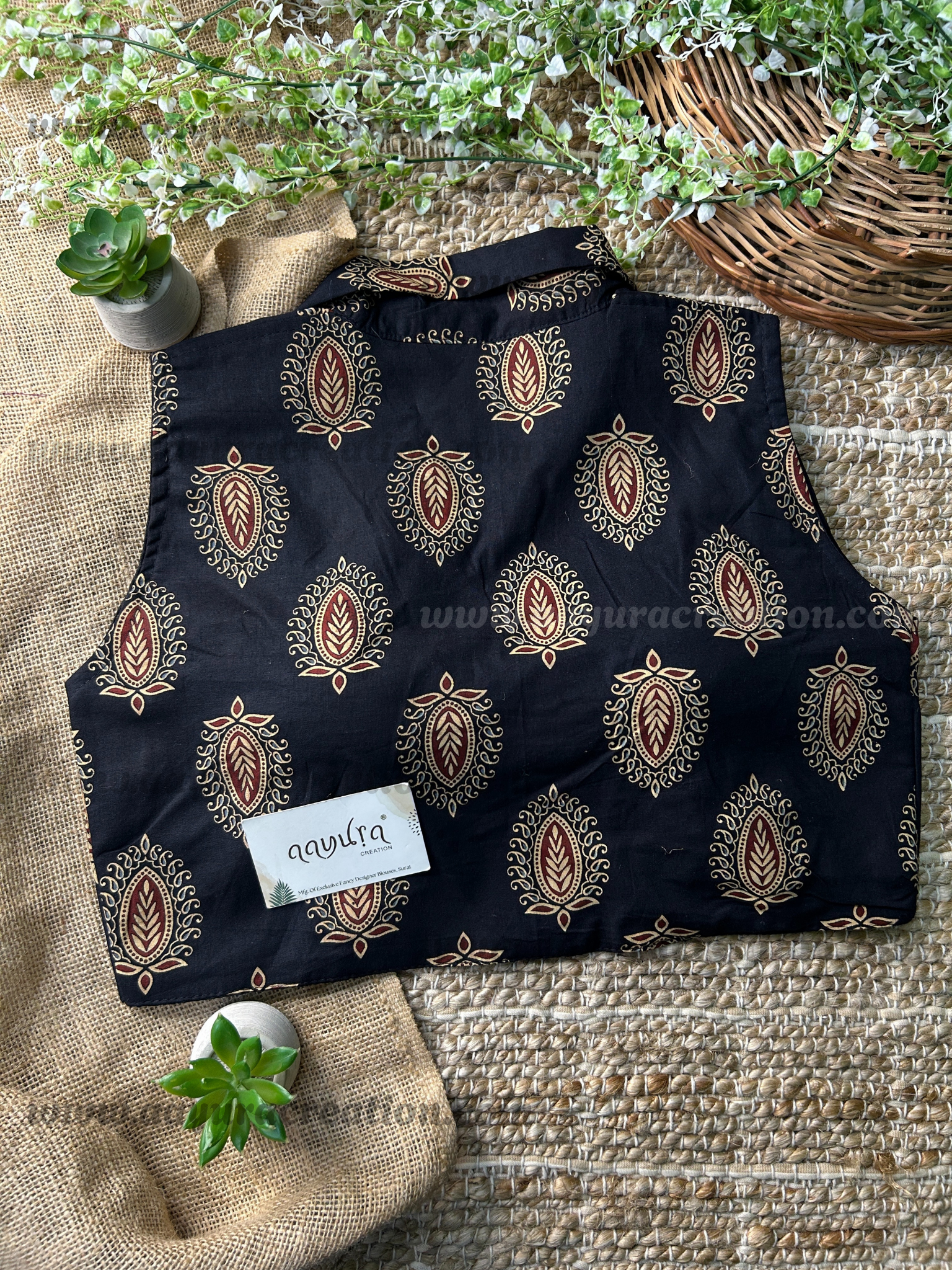Cotton Coller Neck