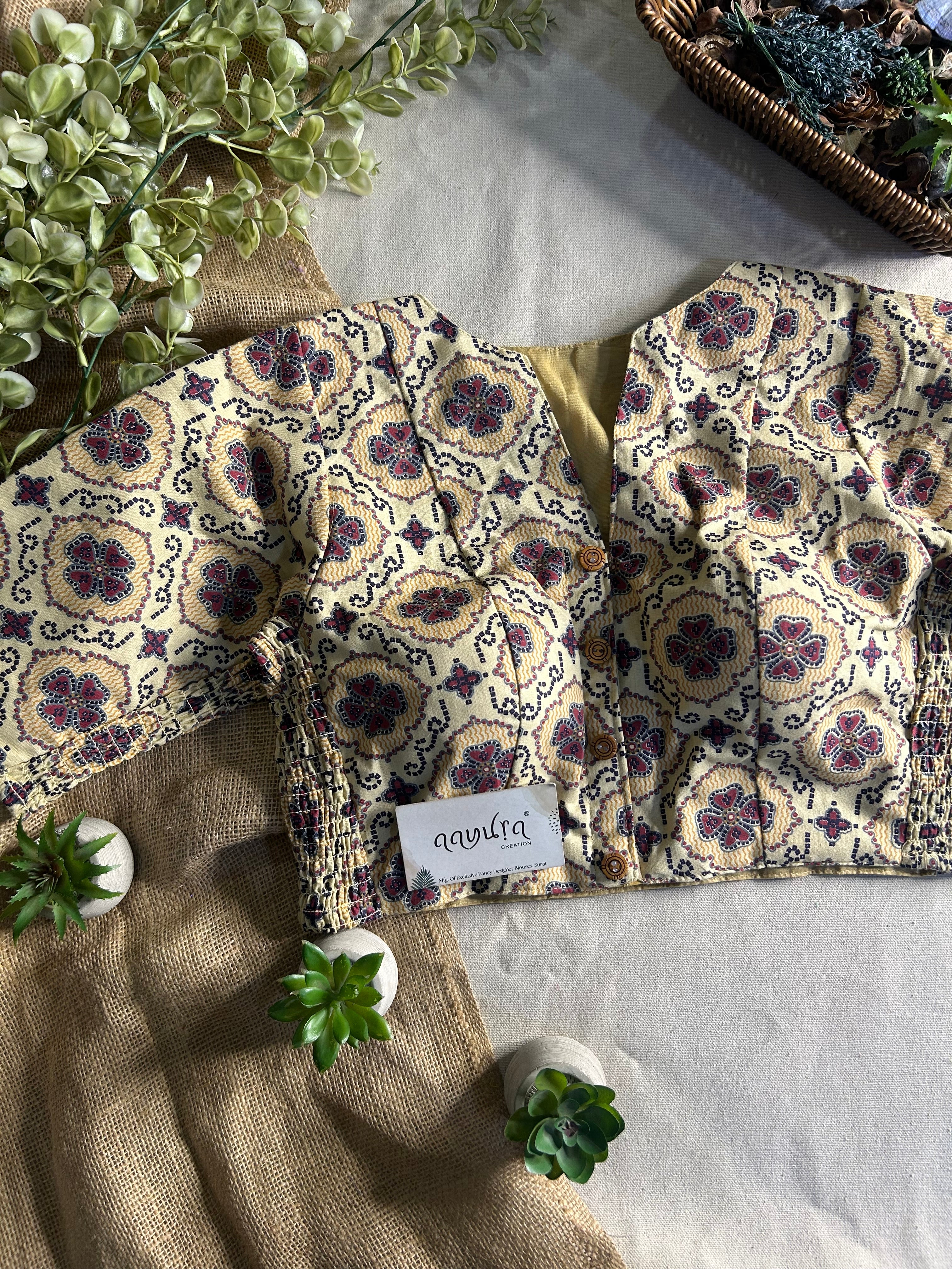 Comfort Fit Cotton Print Blouse