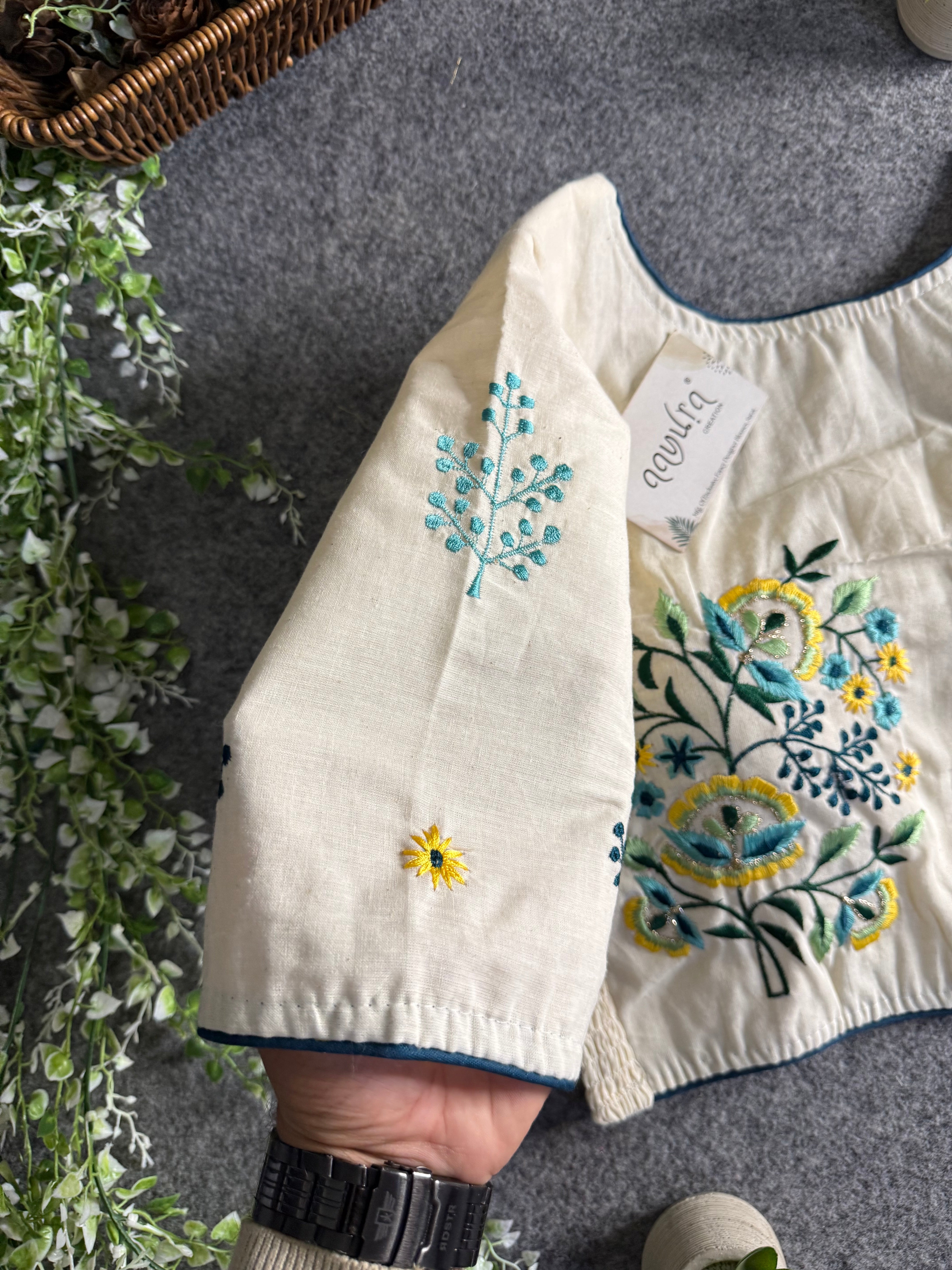 Khadi Threaded Streatchable Blouse