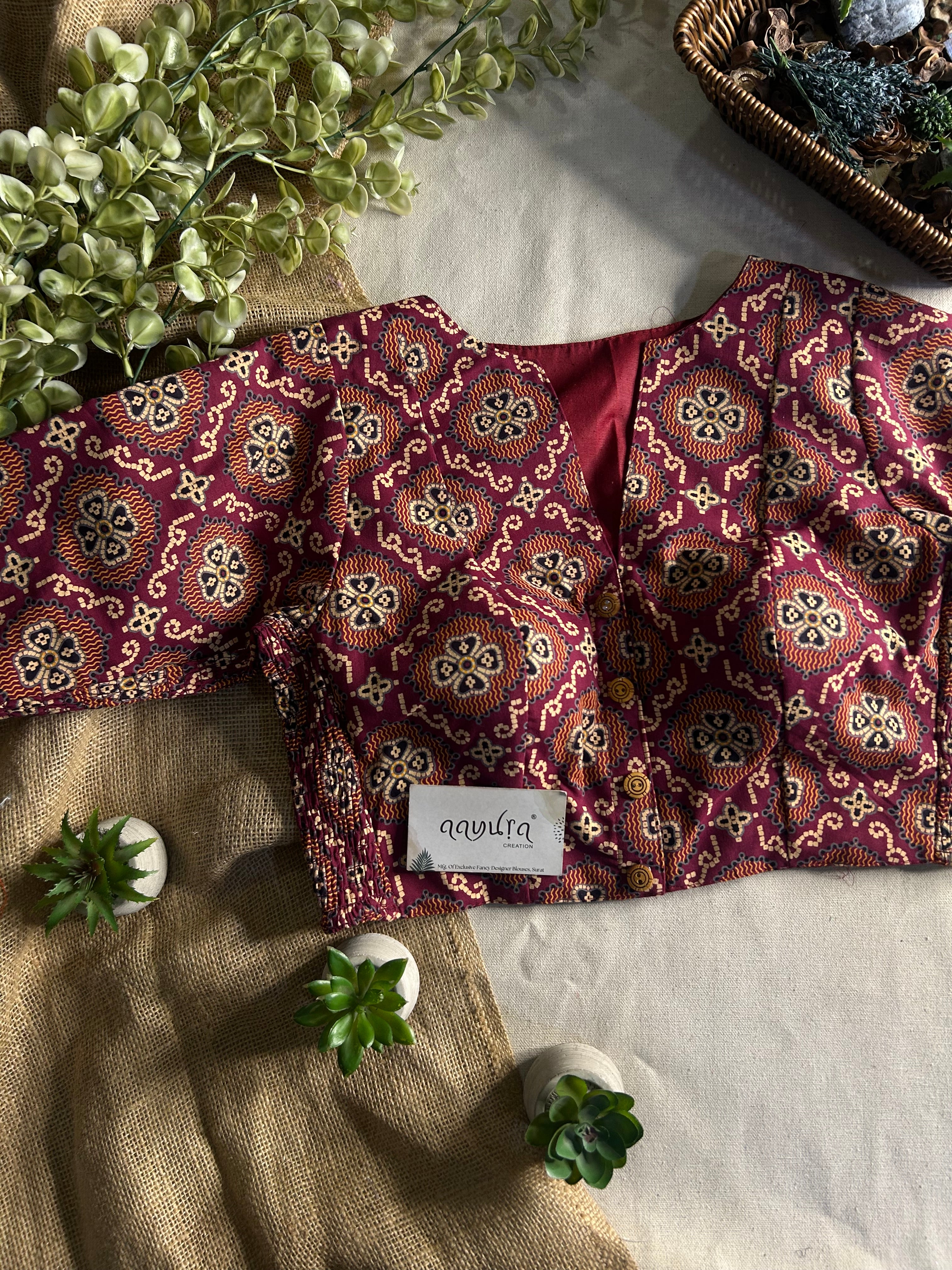 Comfort Fit Cotton Print Blouse