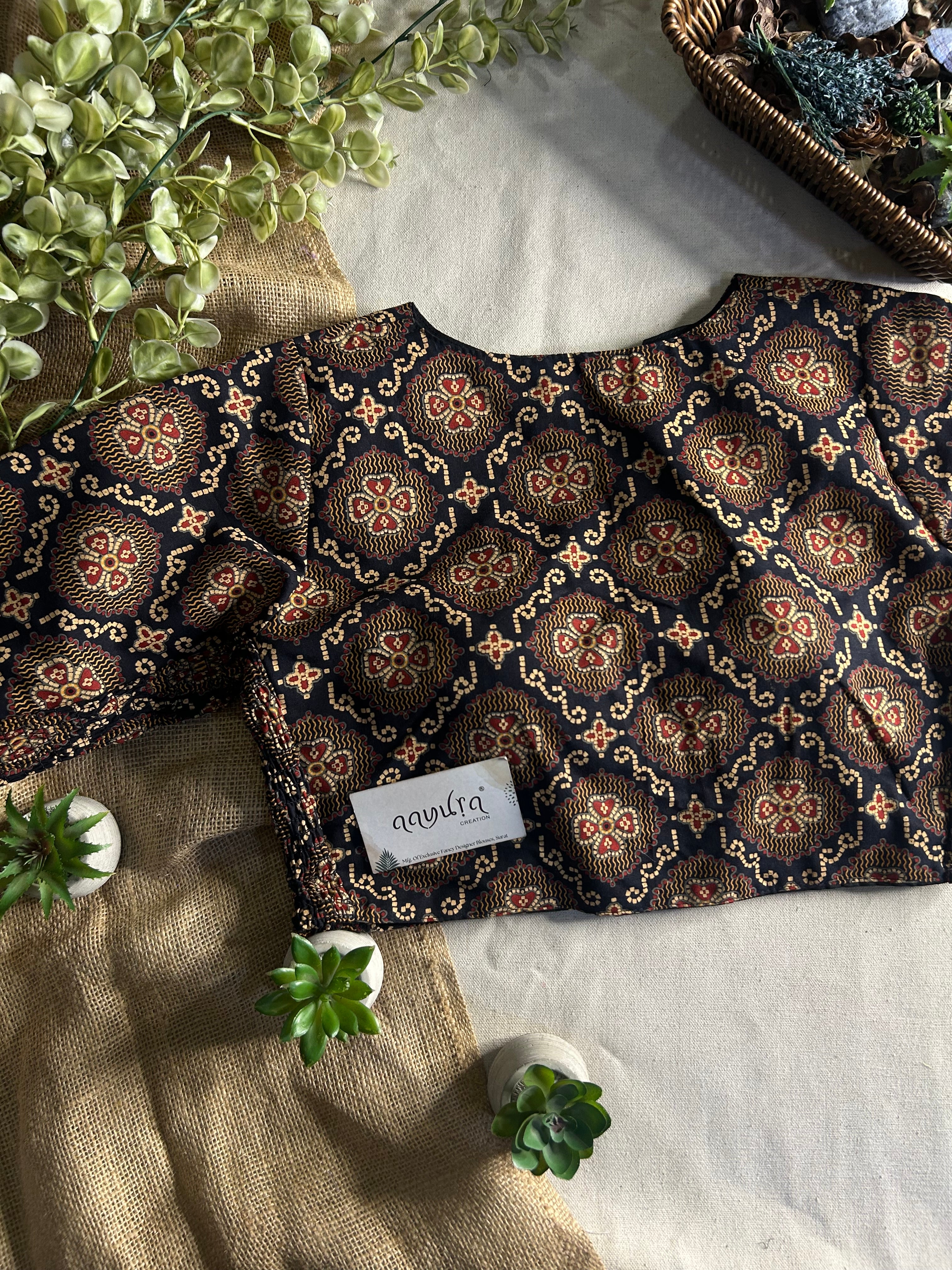 Comfort Fit Cotton Print Blouse