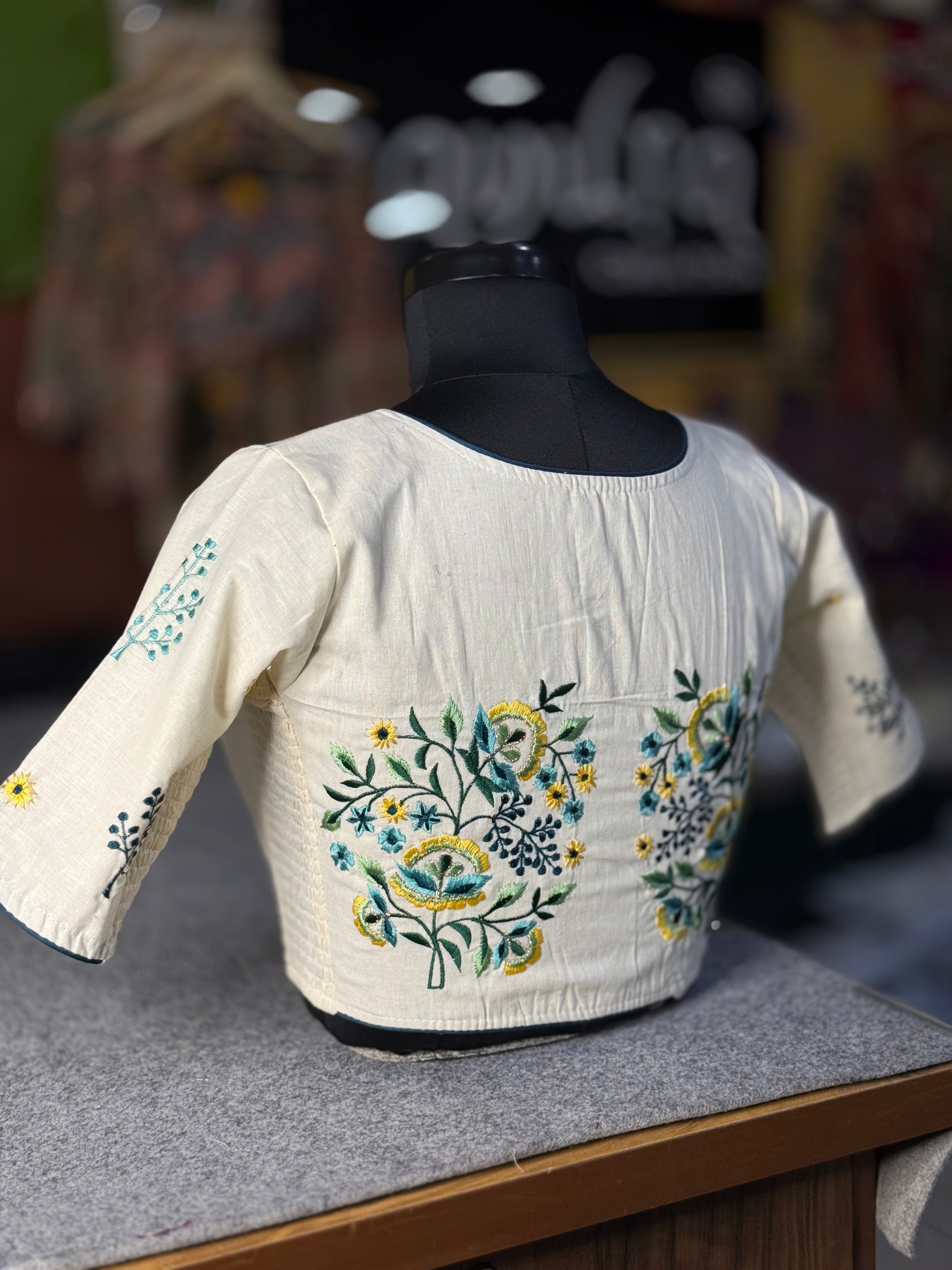 Khadi Threaded Streatchable Blouse