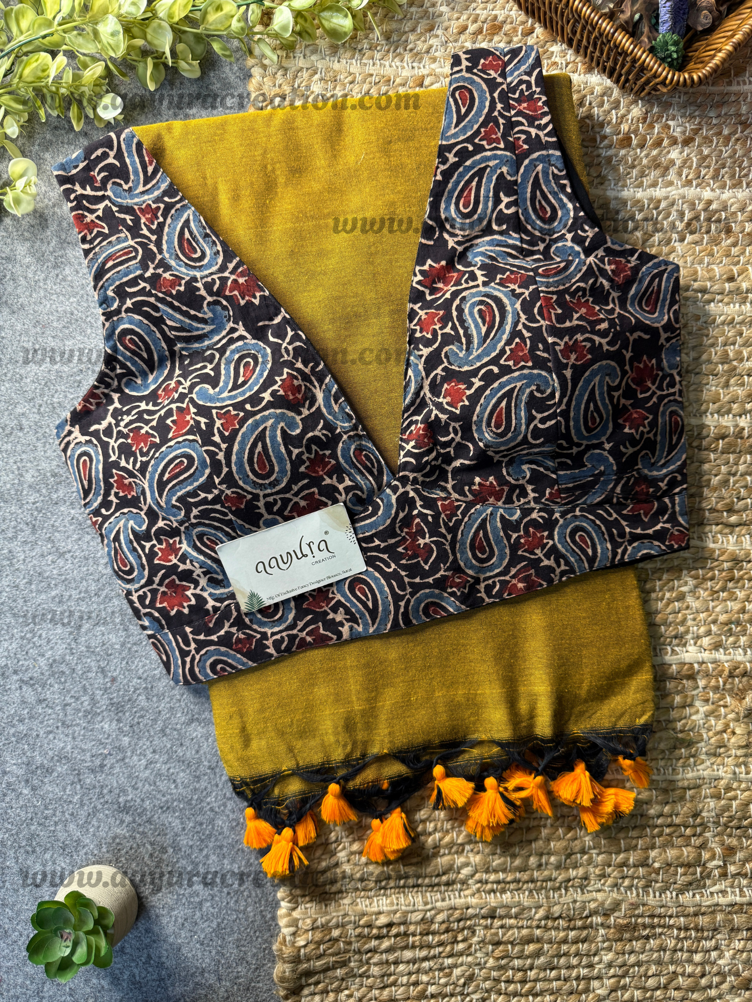 Ajrakh Vibe – Khadi Grace Combo