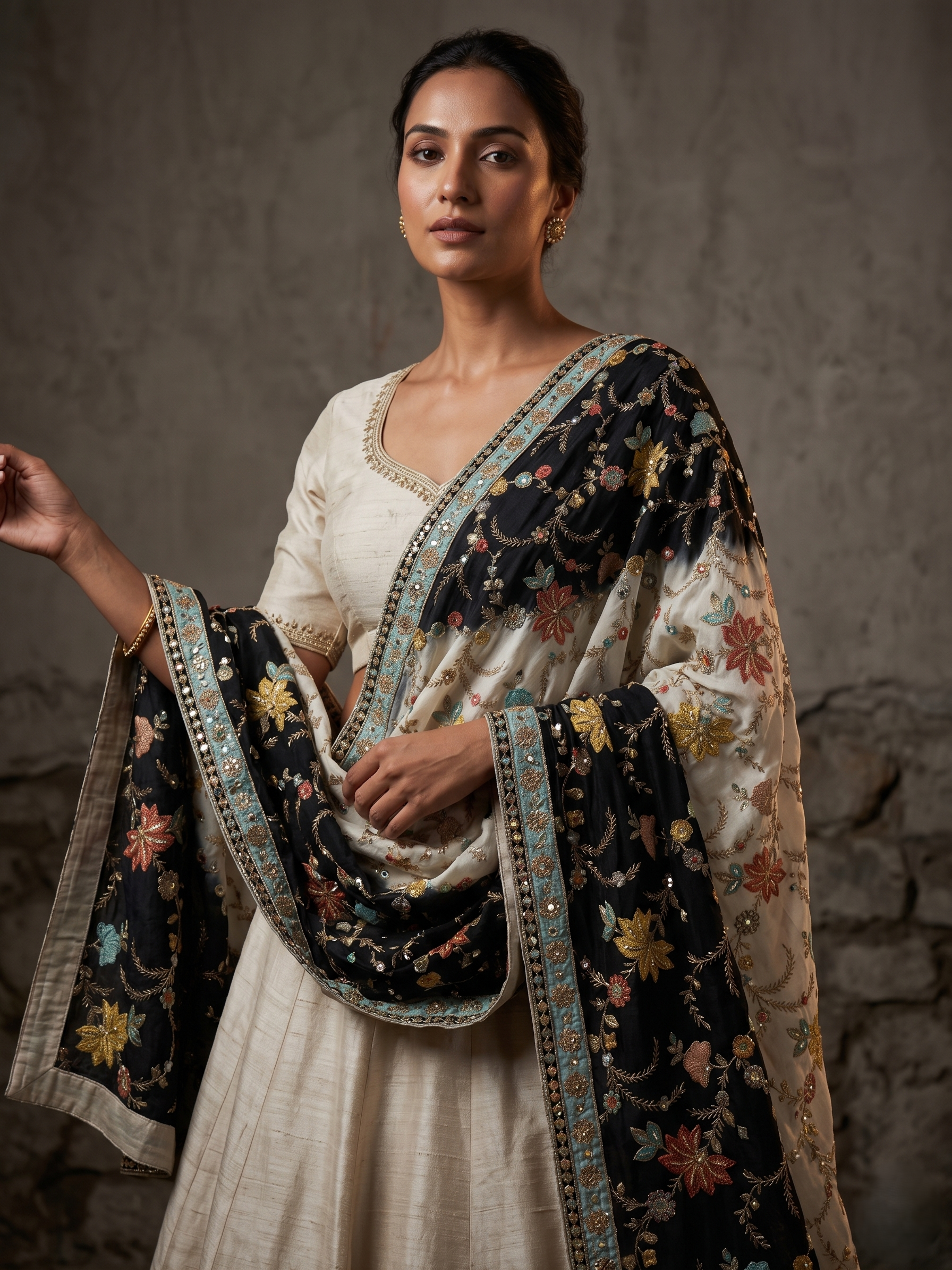 Rangriti Threadwork Chinon Dupatta