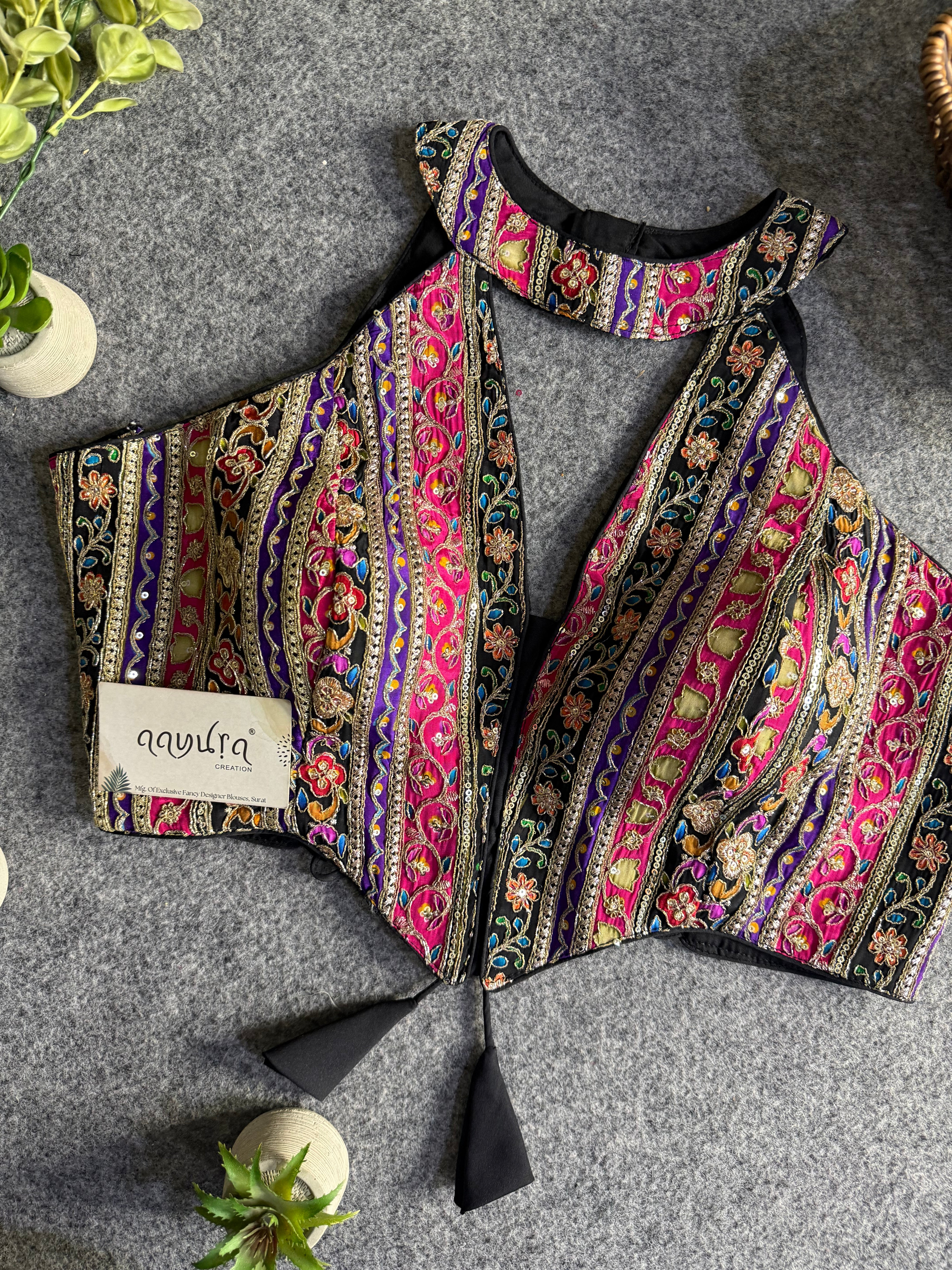 Diva Glow Halter Neck Blouse