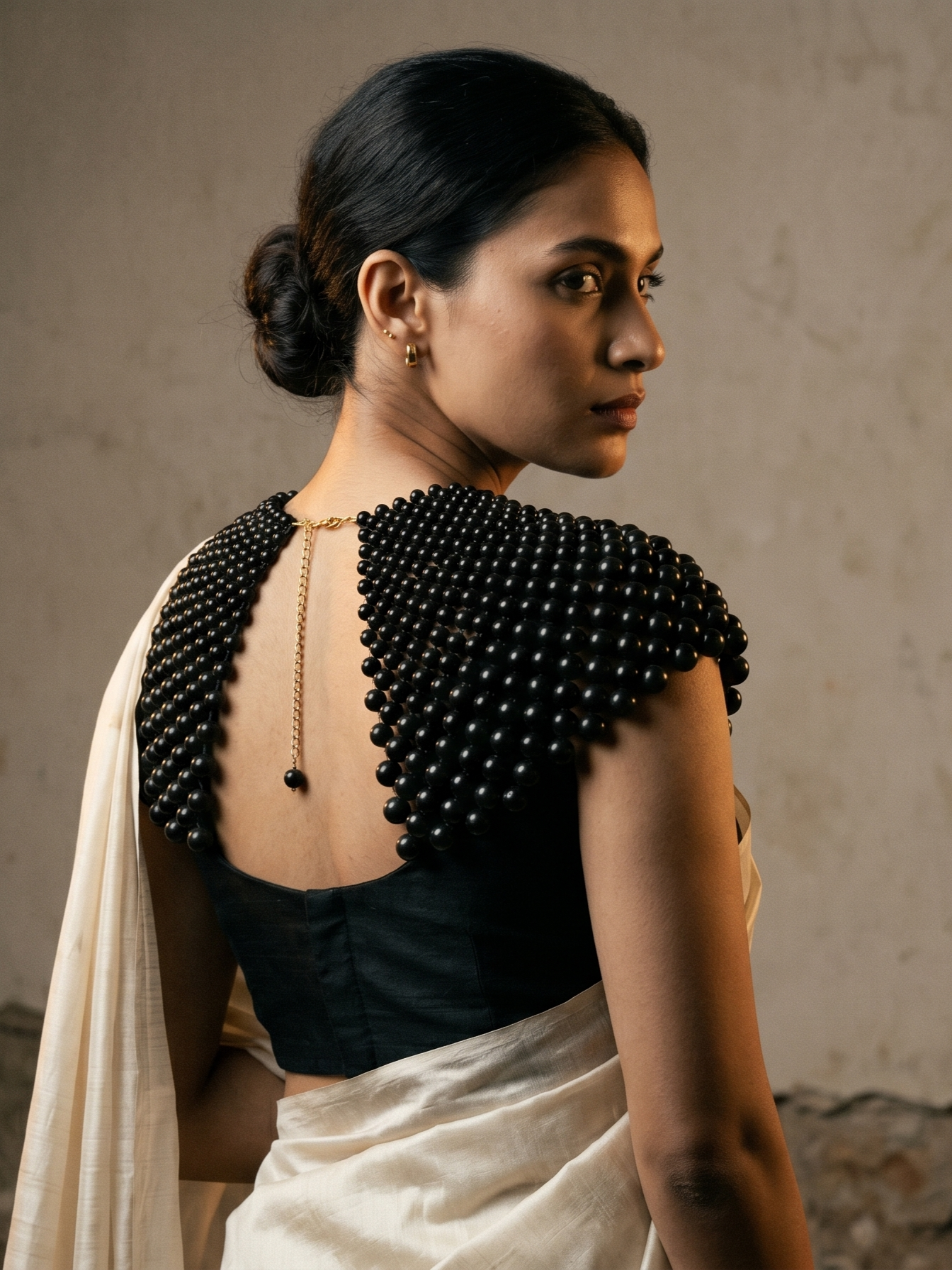 Zarika Handcrafted Moti Kochi