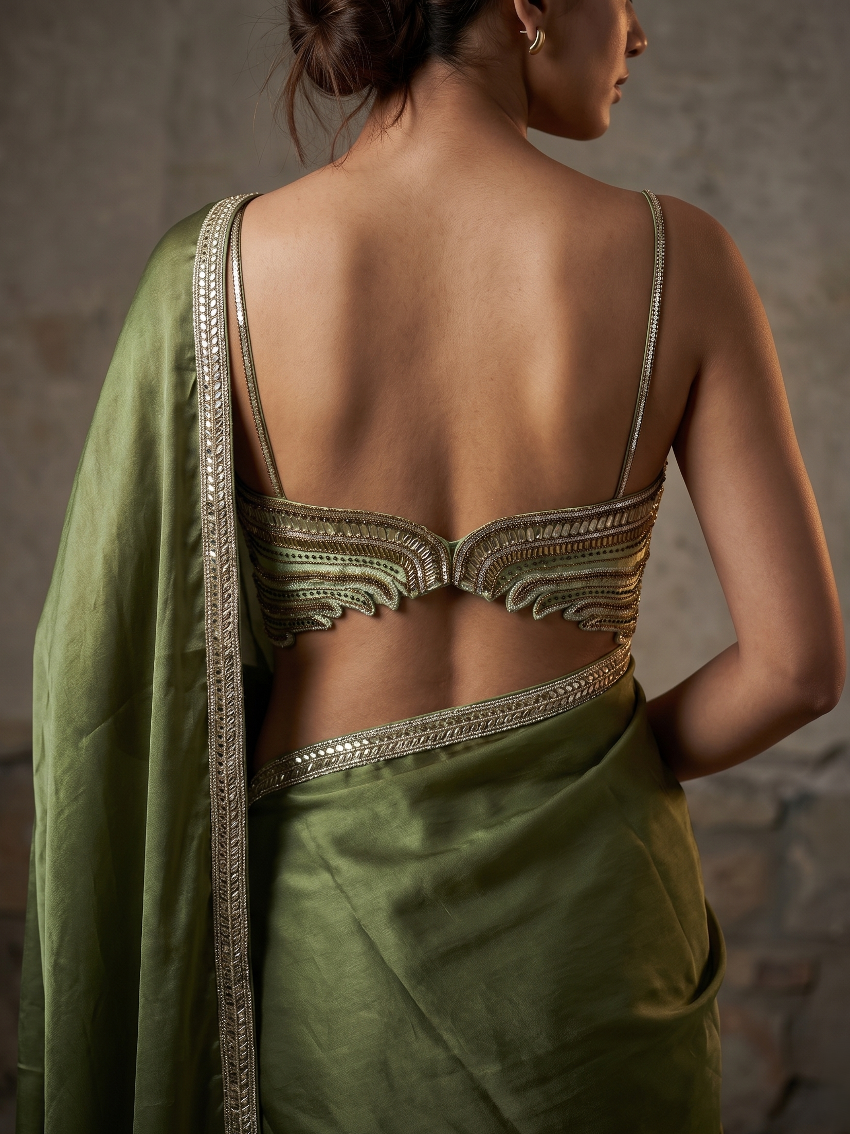 Saanvi Pearl Elegance Saree Set