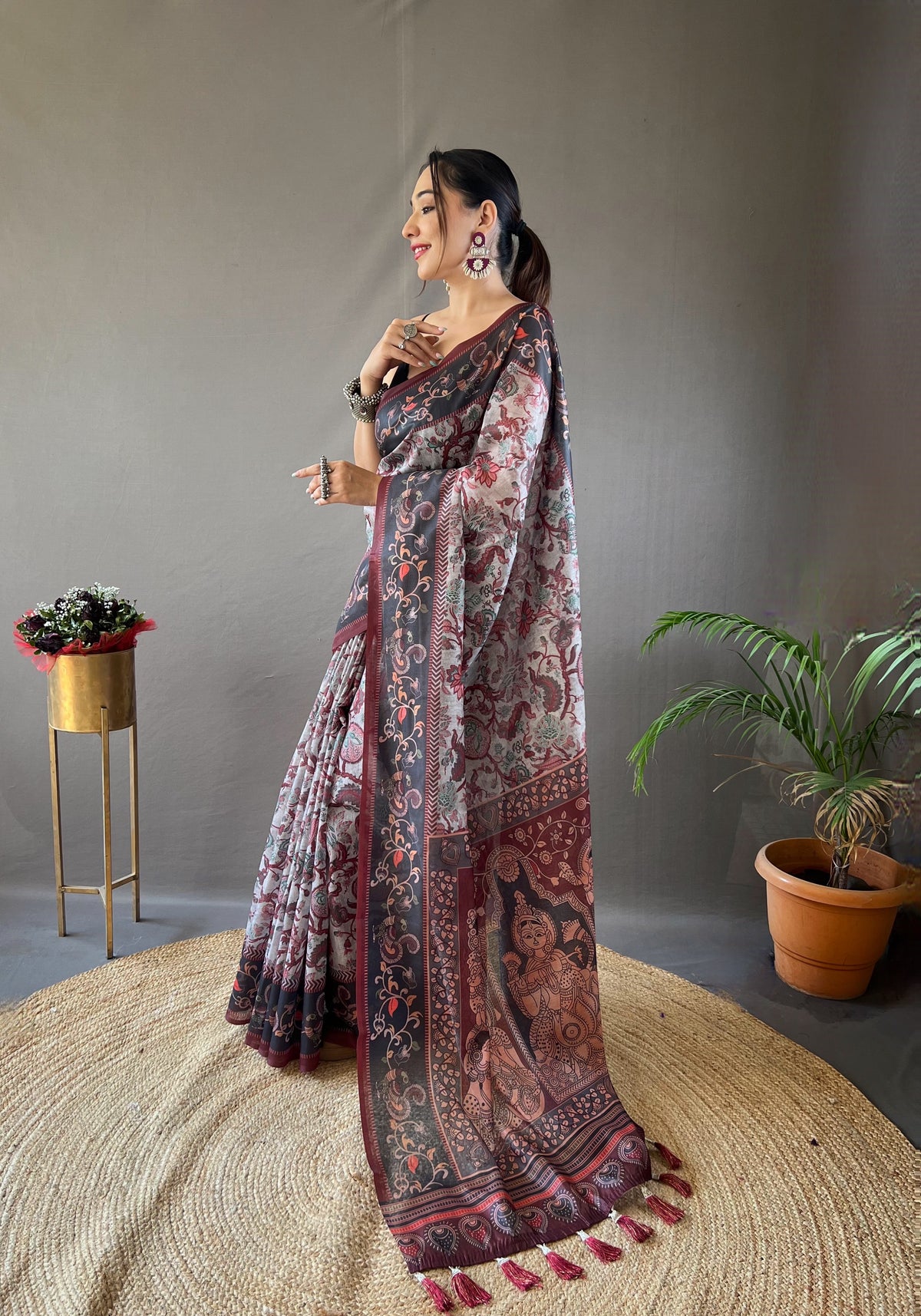 Canvas Digital Hand-Picked Print Saree