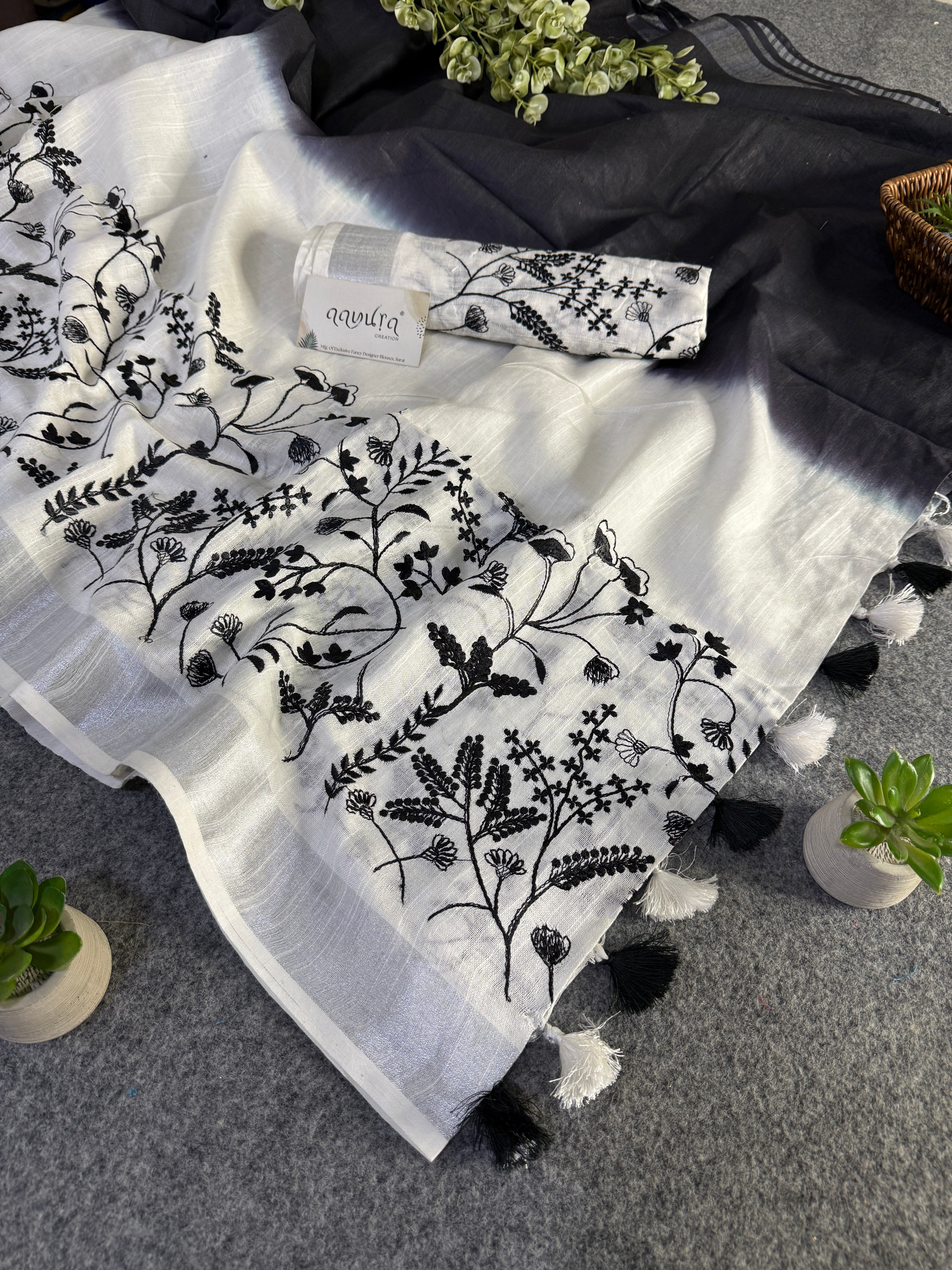 Classic Linen Charm Saree