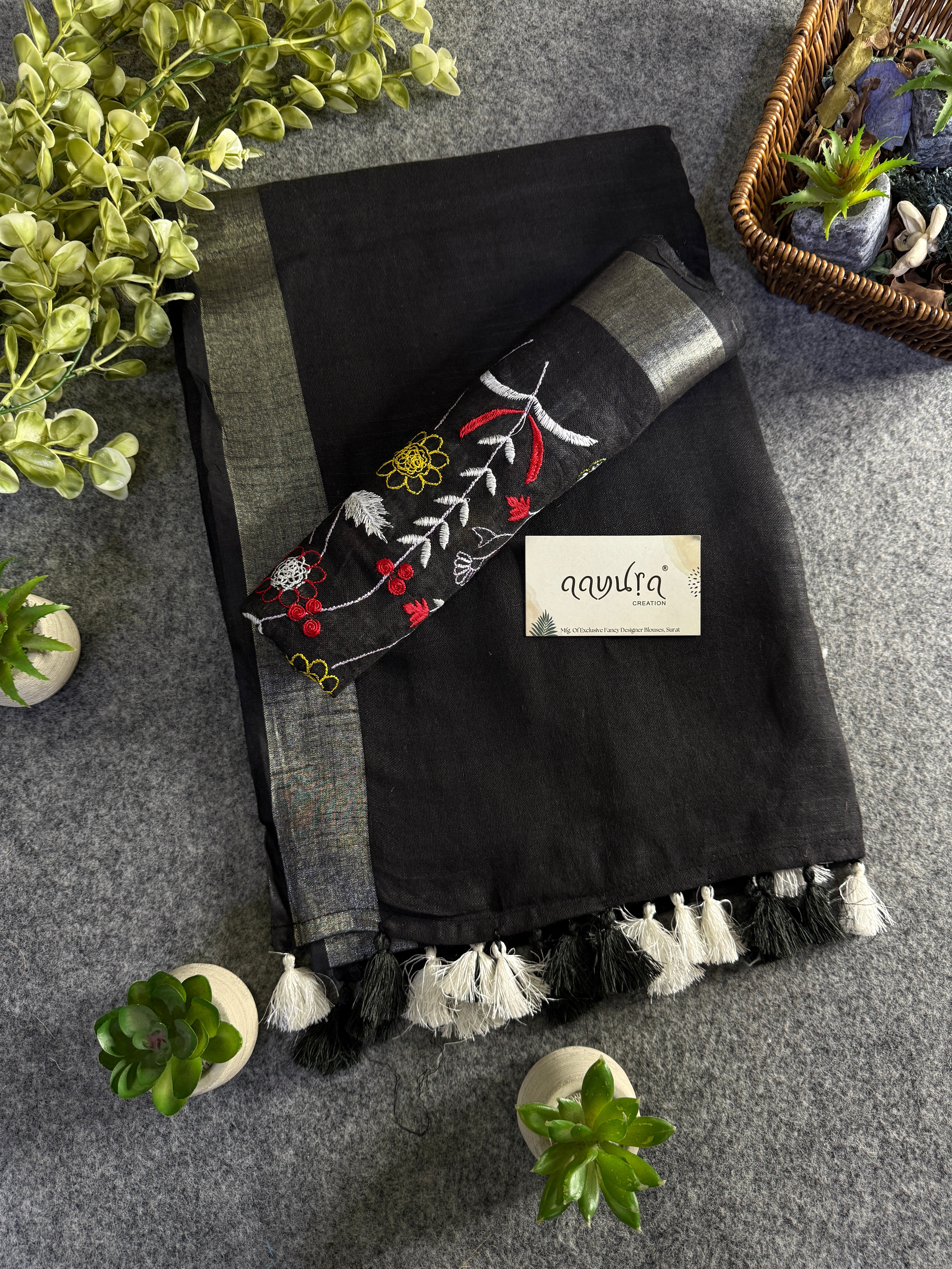 Classic Linen Charm Saree