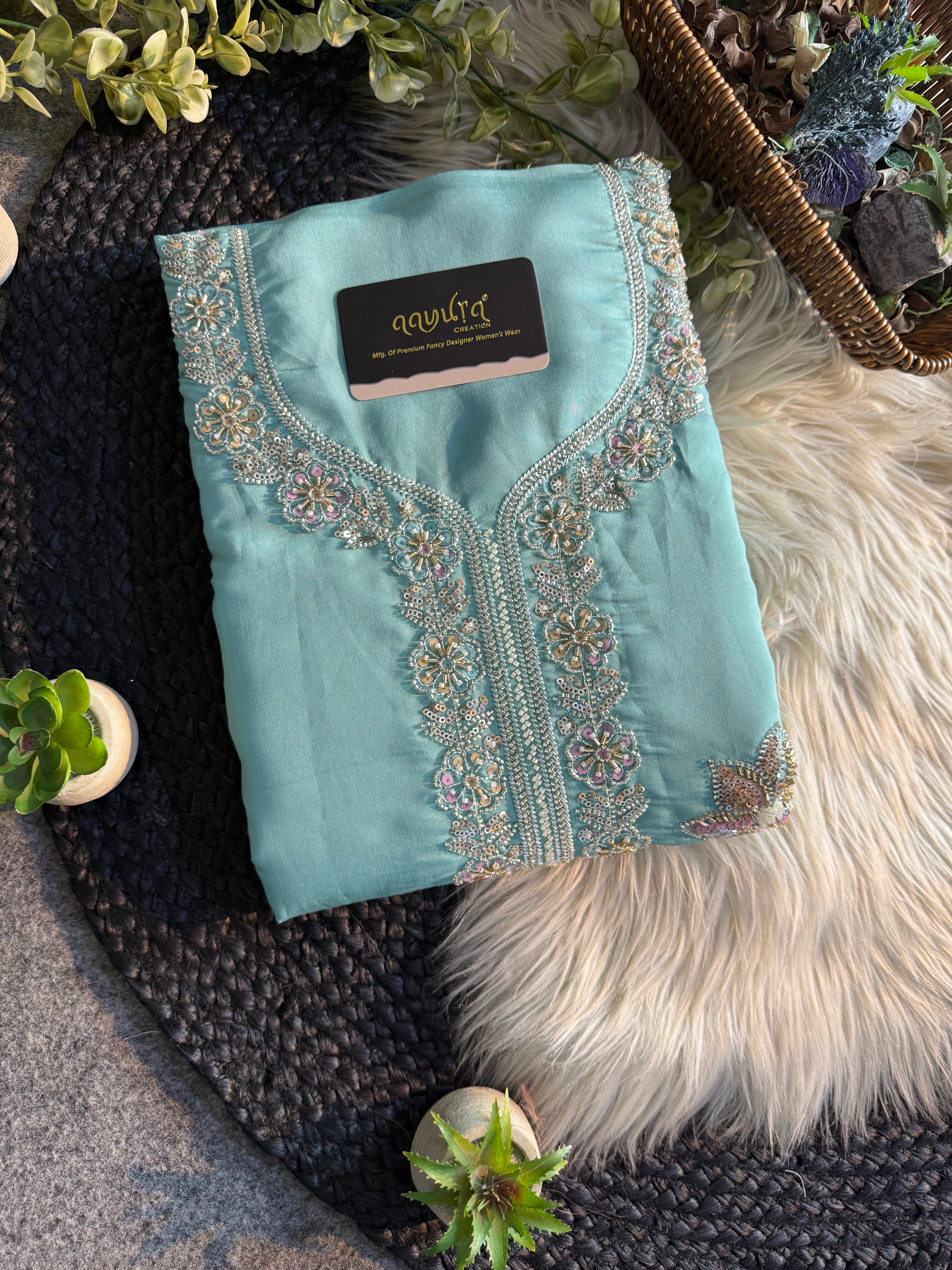 Ruhani Unstiched Suit
