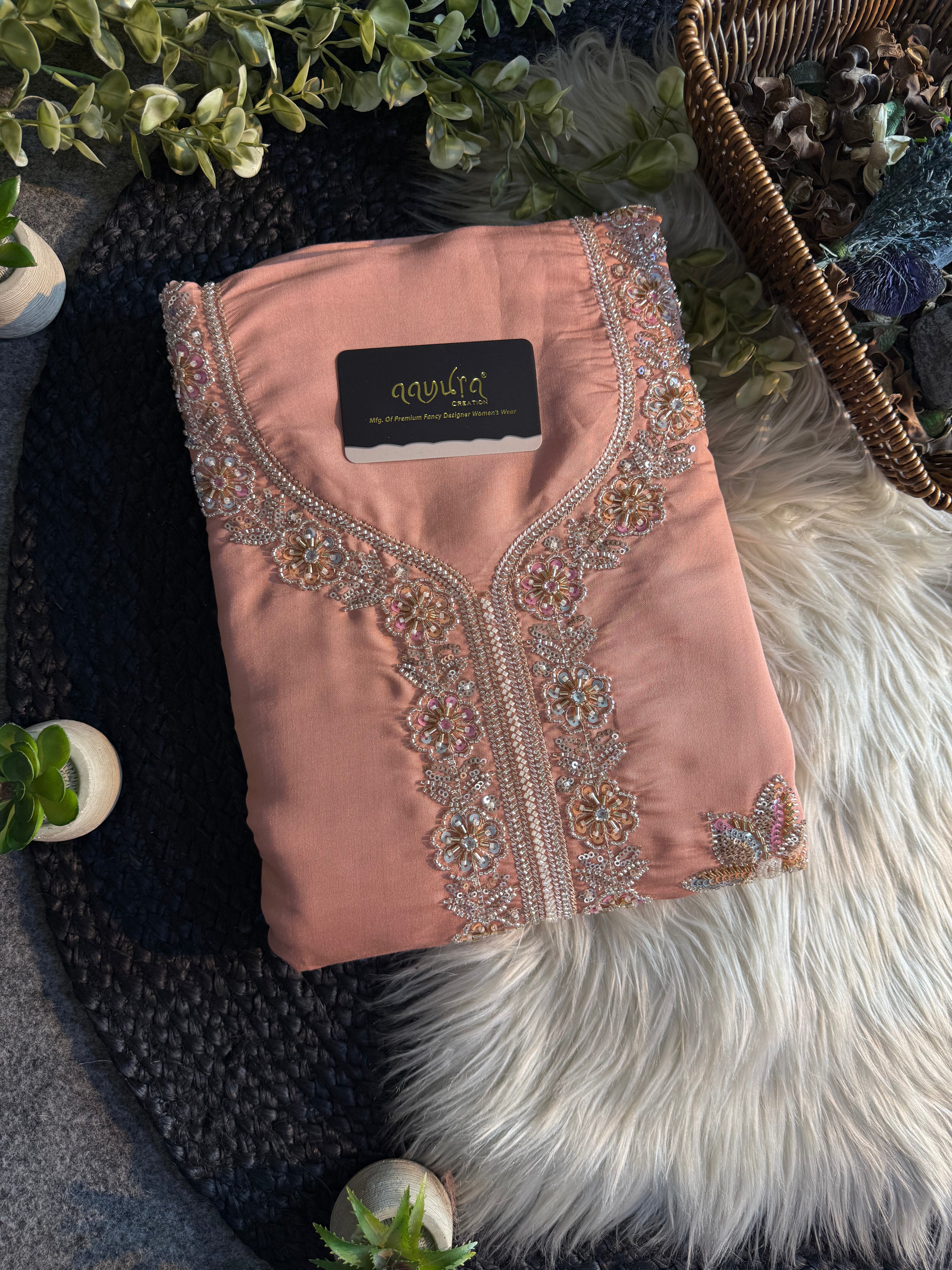 Ruhani Unstiched Suit