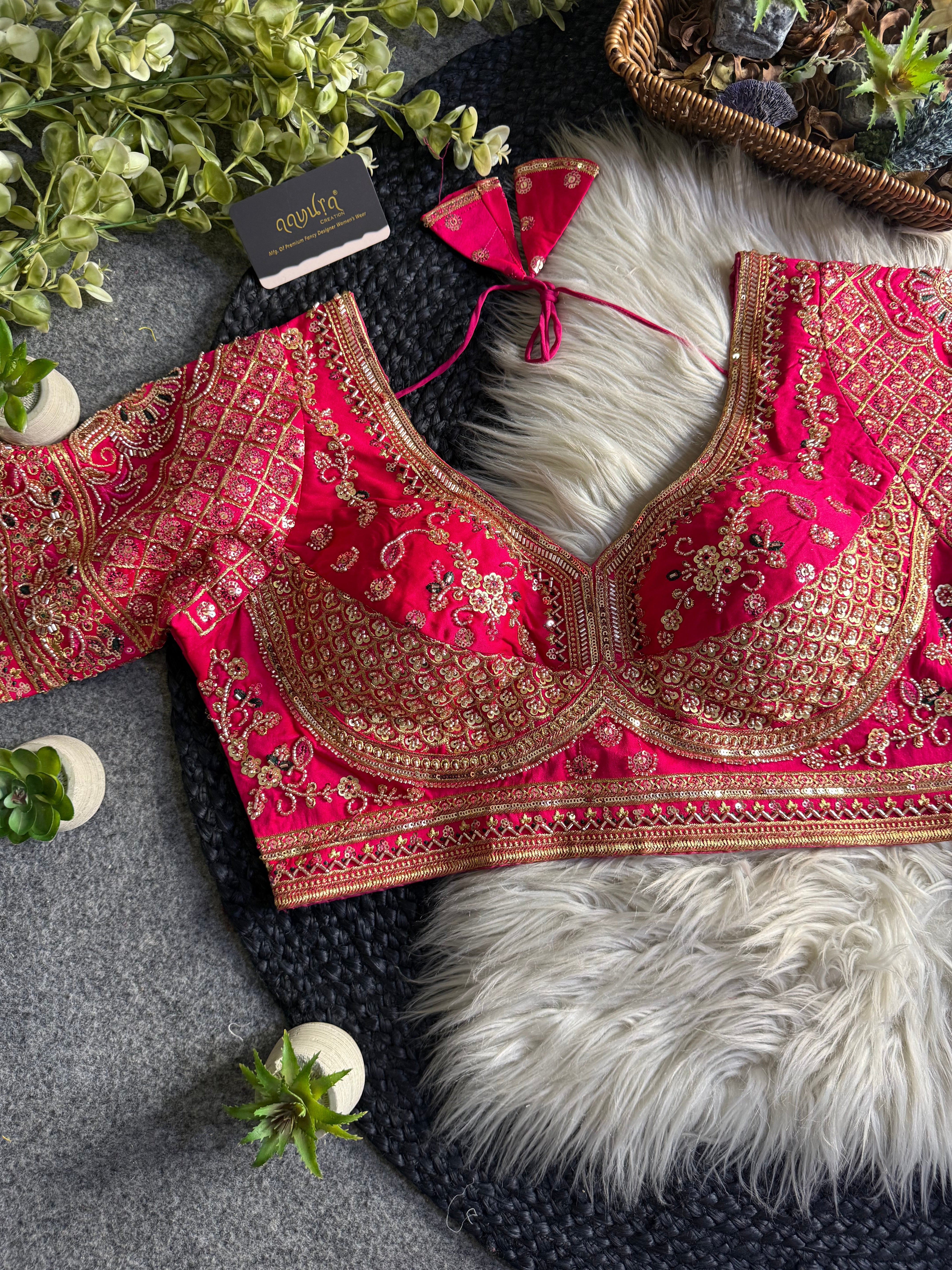 Queen’s Grace Blouse