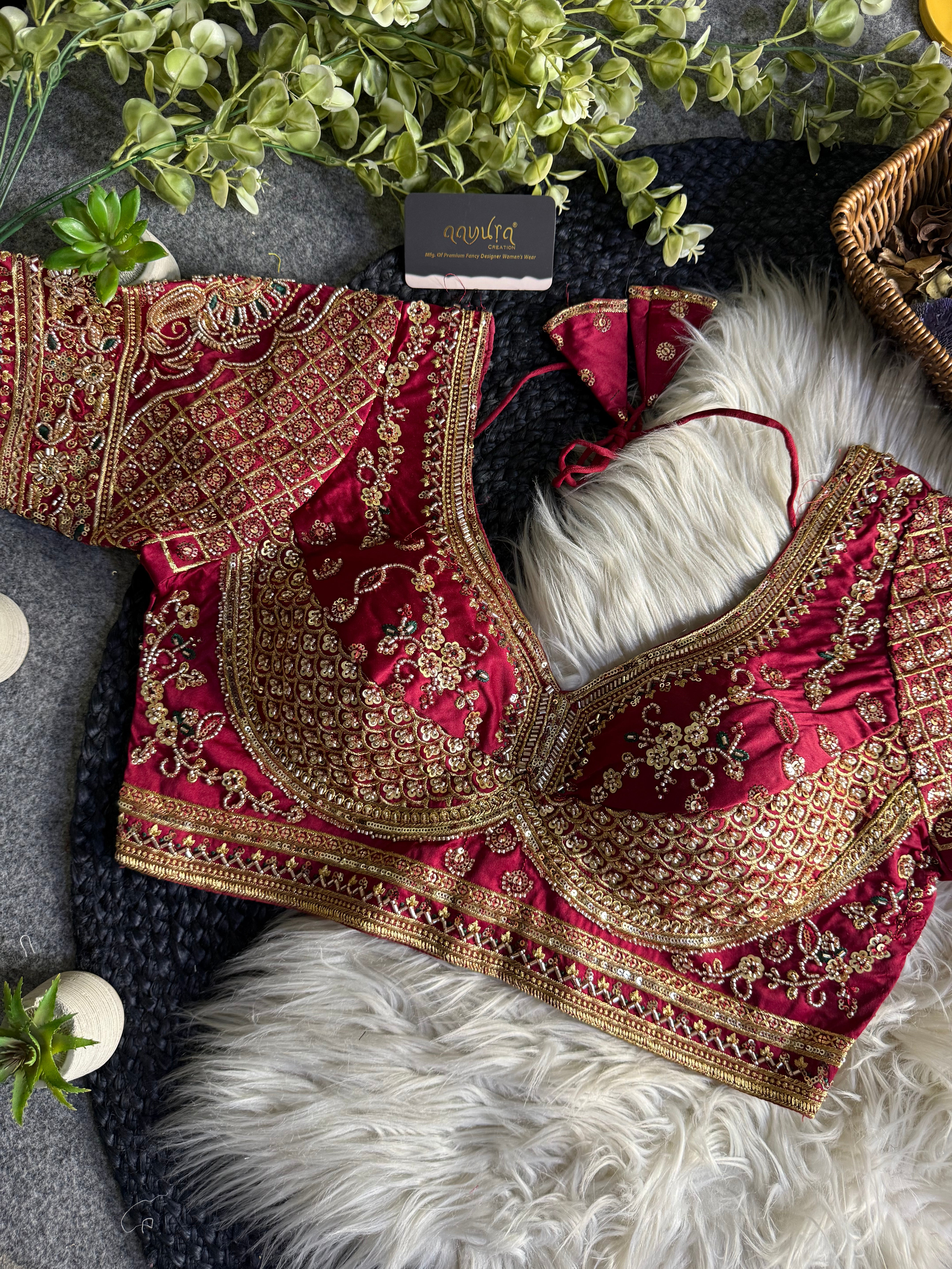 Queen’s Grace Blouse