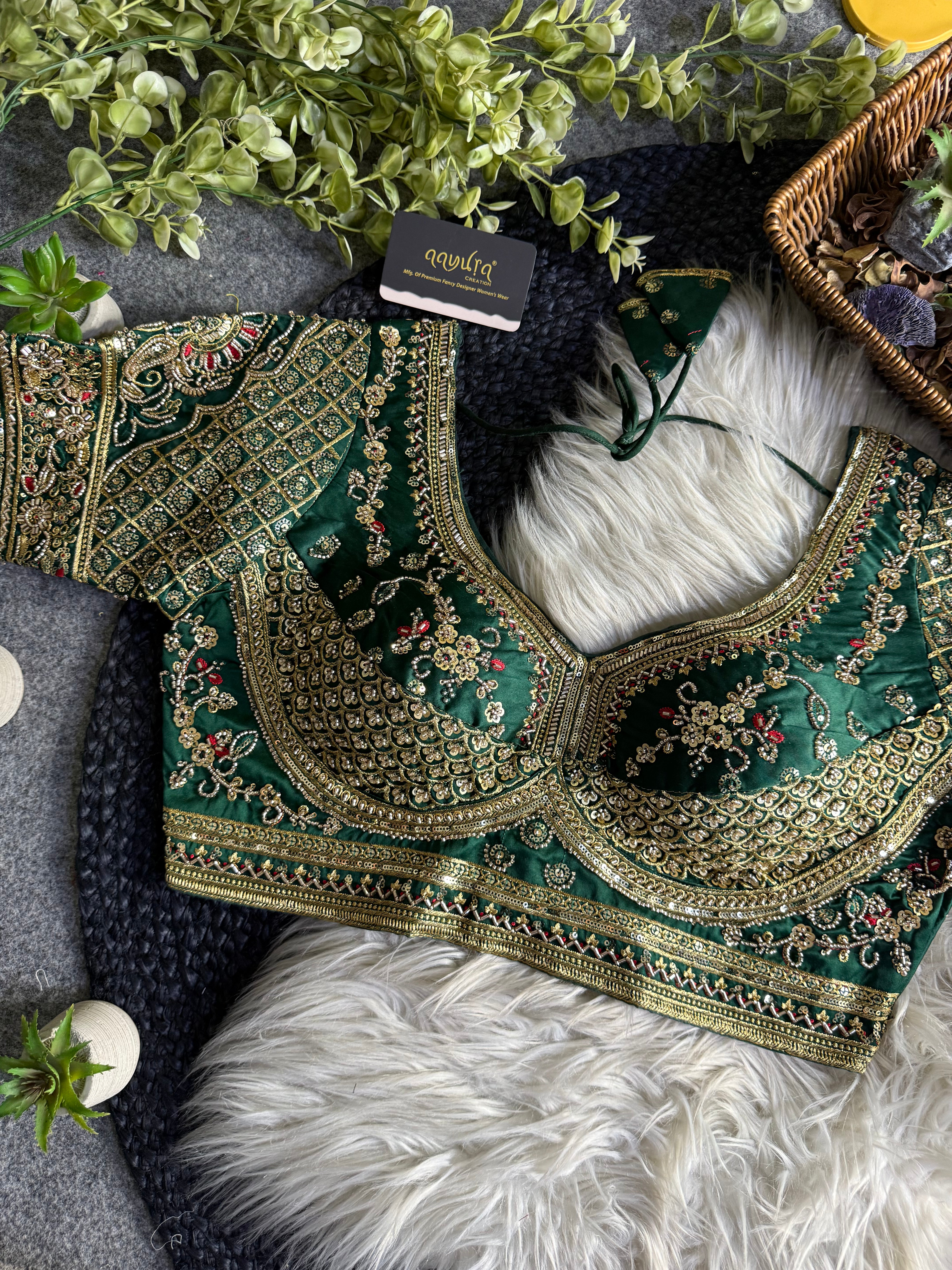 Queen’s Grace Blouse