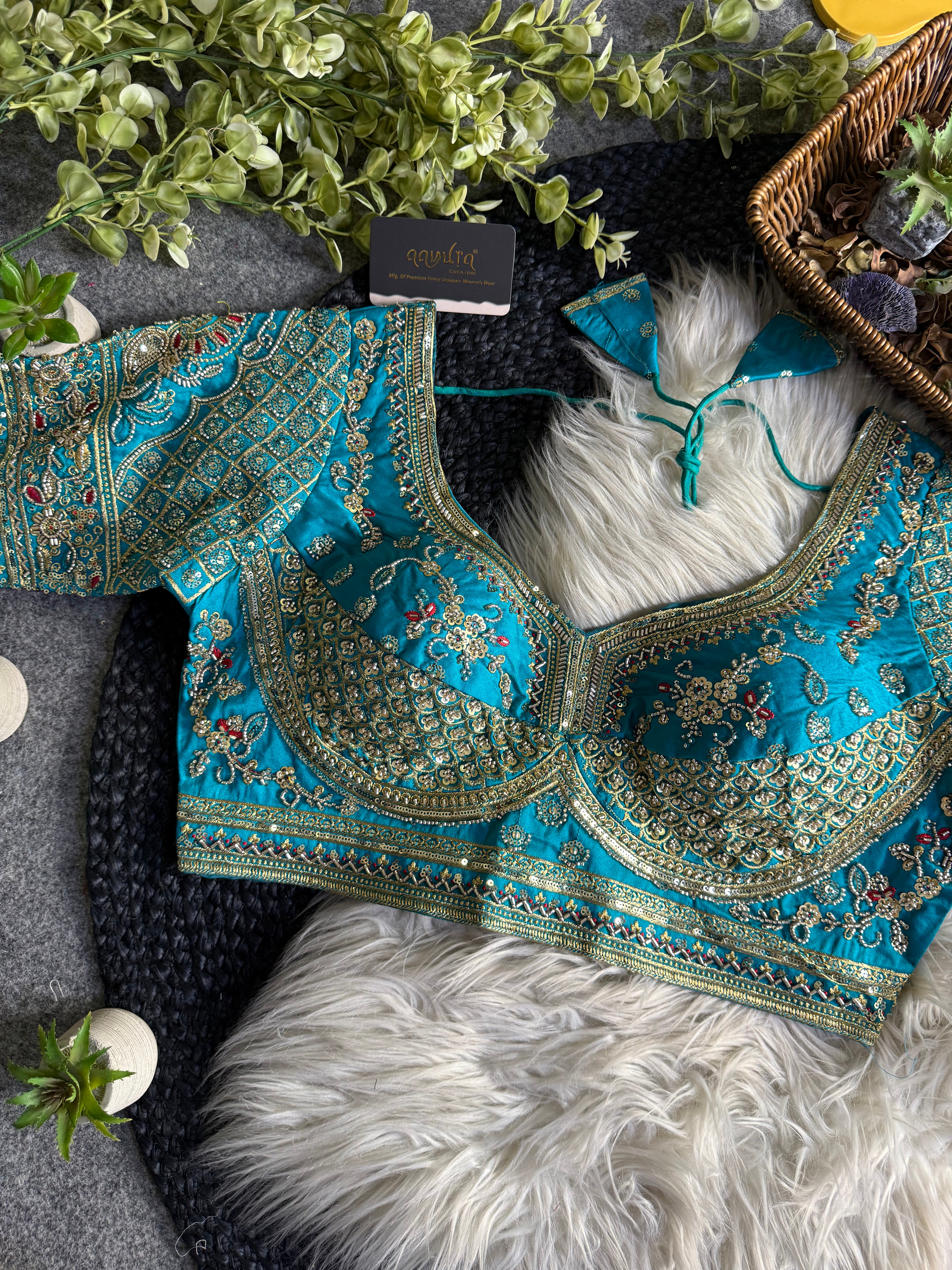 Queen’s Grace Blouse