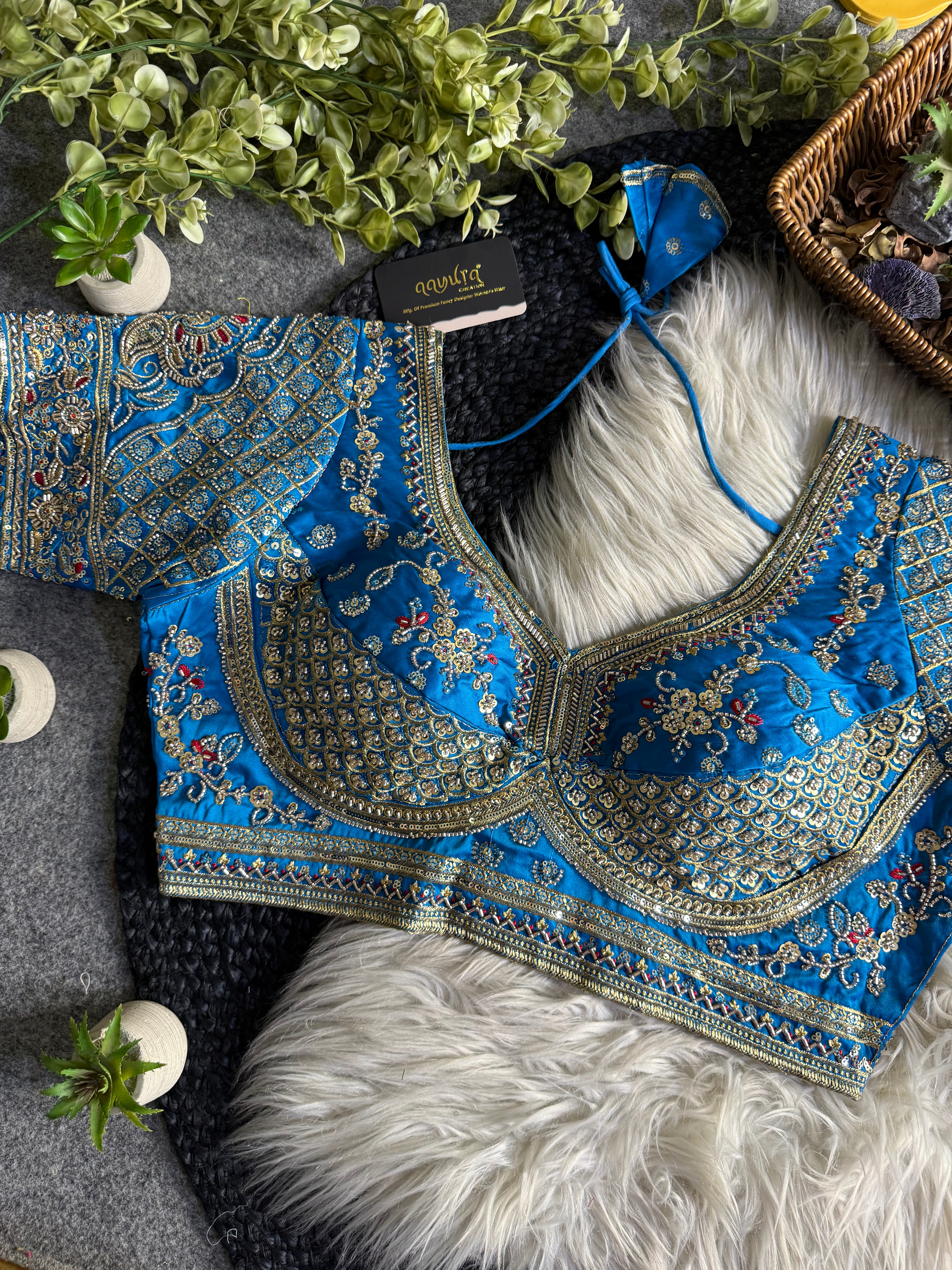 Queen’s Grace Blouse