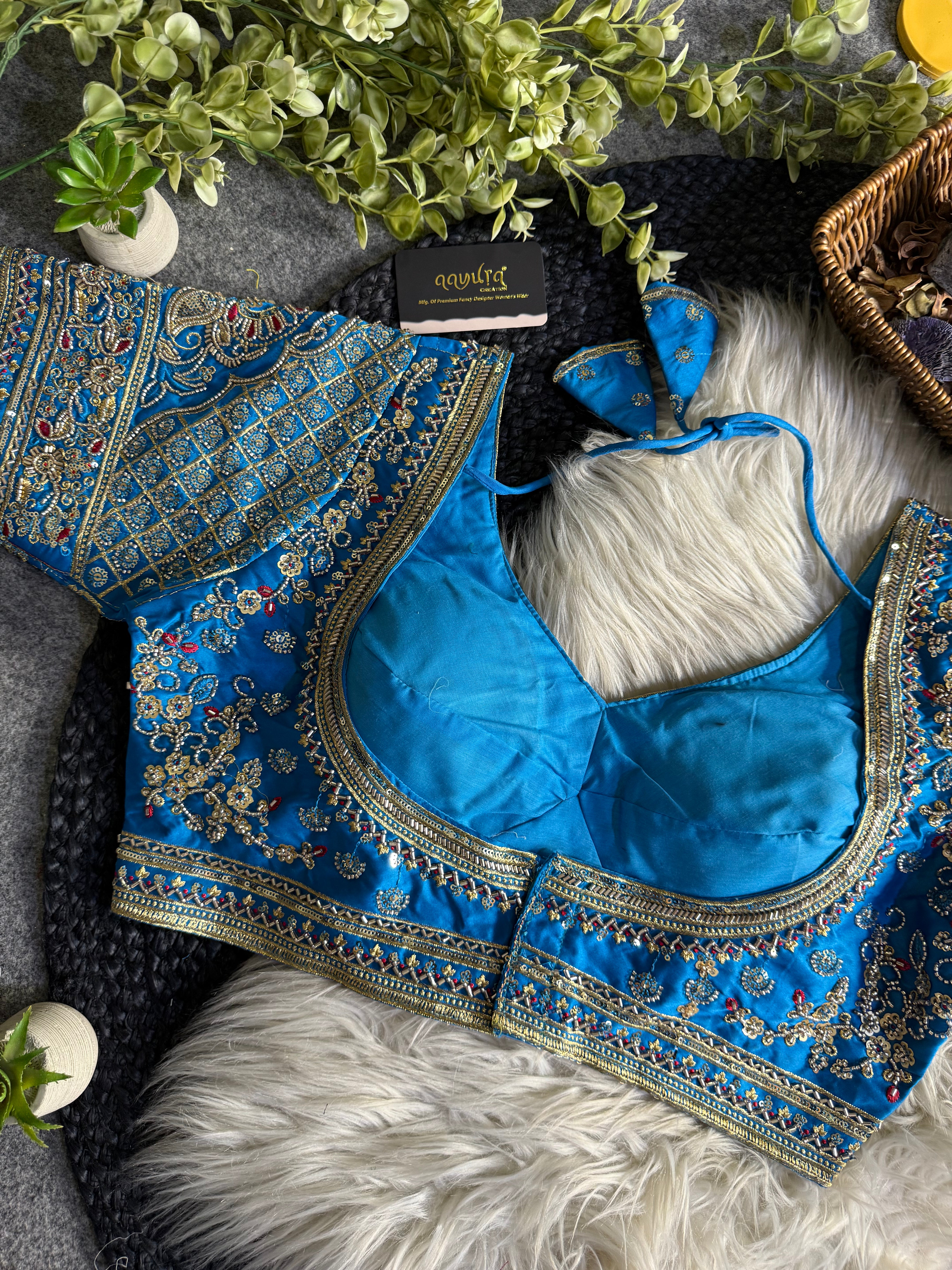 Queen’s Grace Blouse