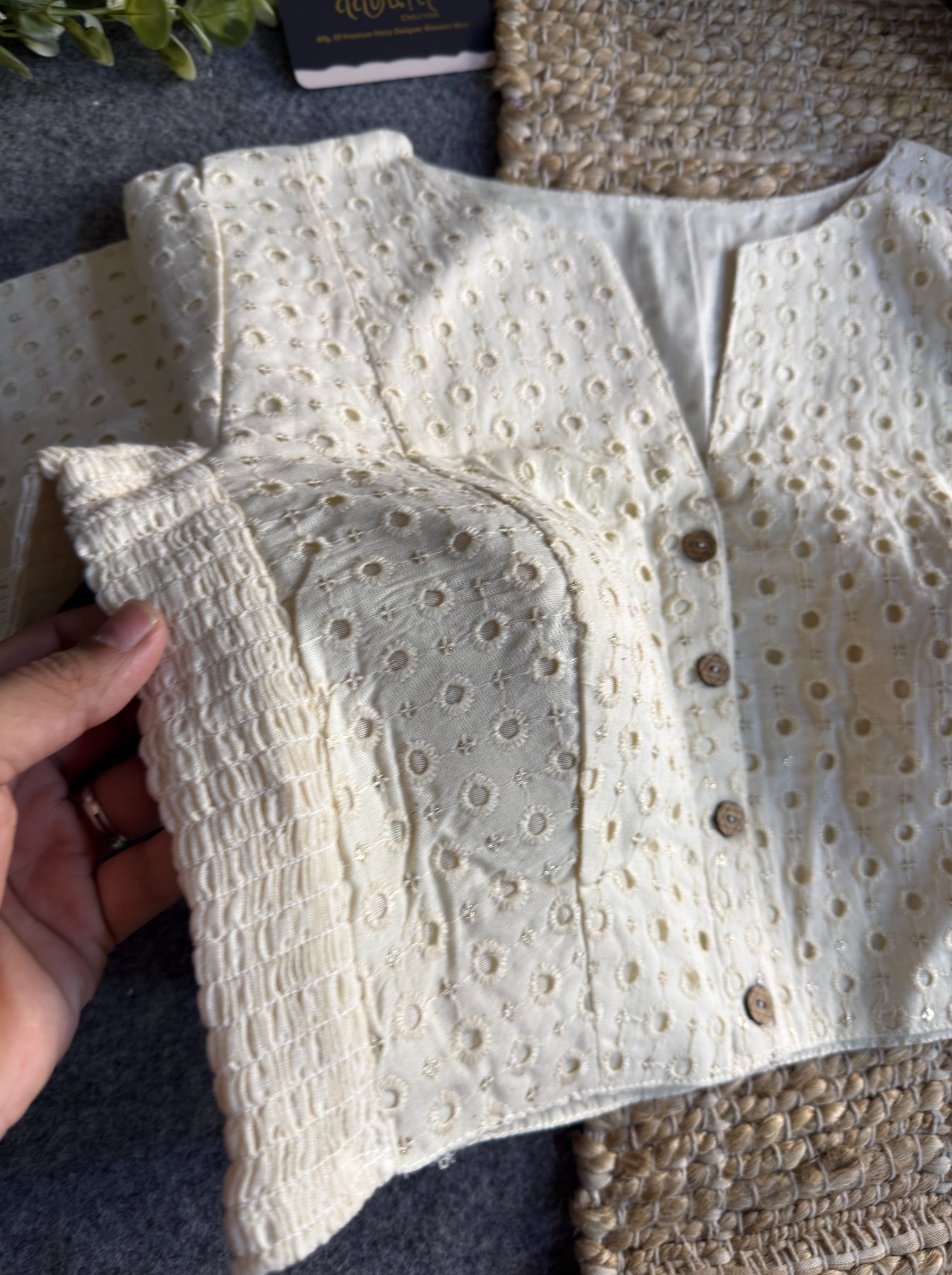 COMFORT FIT HAKOBA BLOUSE