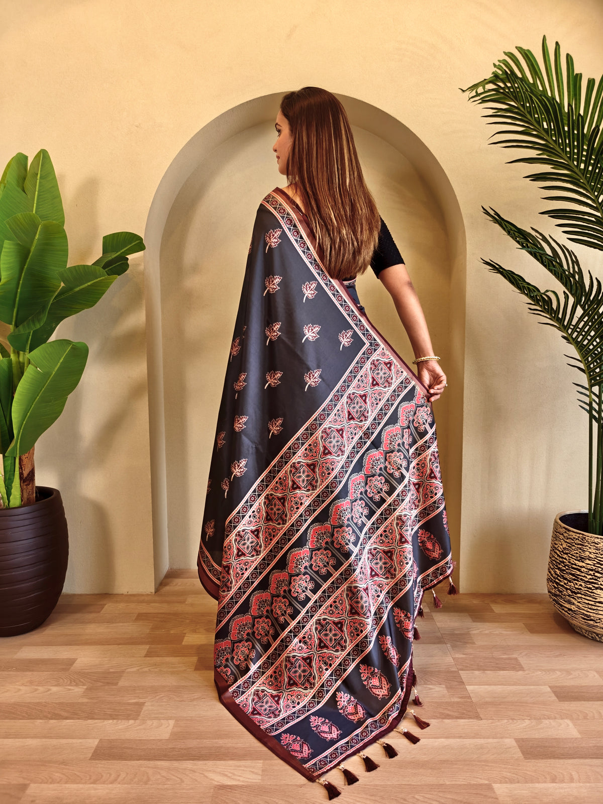 Regal Pure Dola Viscose DigitalPrint Saree