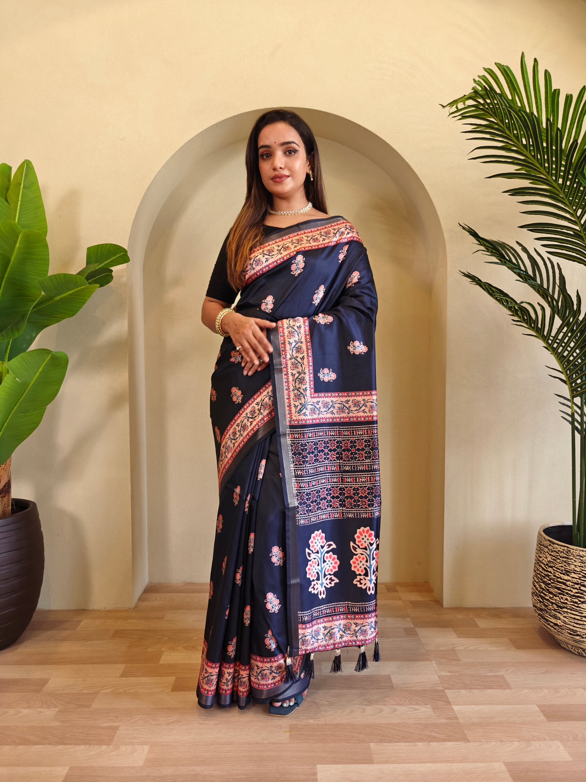 Regal Pure Dola Viscose DigitalPrint Saree