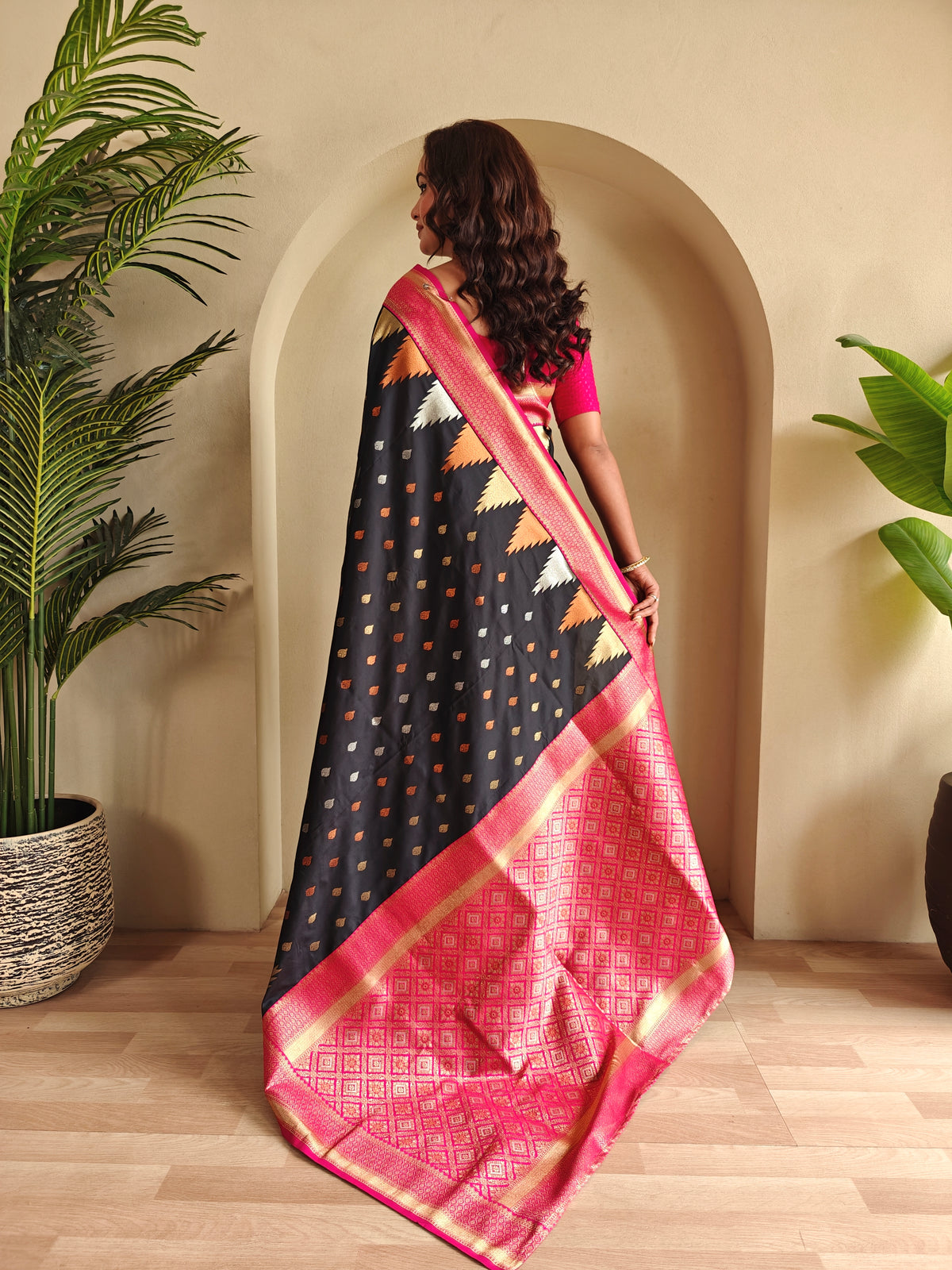 Vaidehi Semi Kanchi Silk Saree