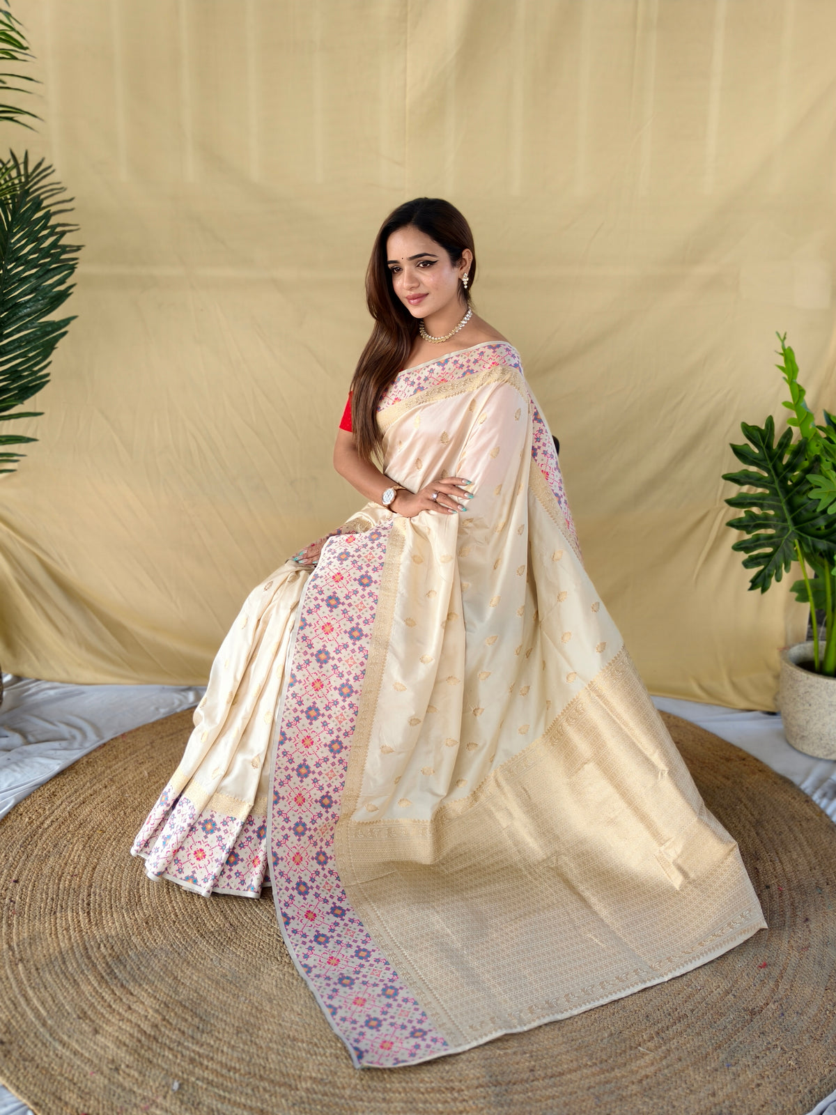 Aura Ivory Soft Silk Saree