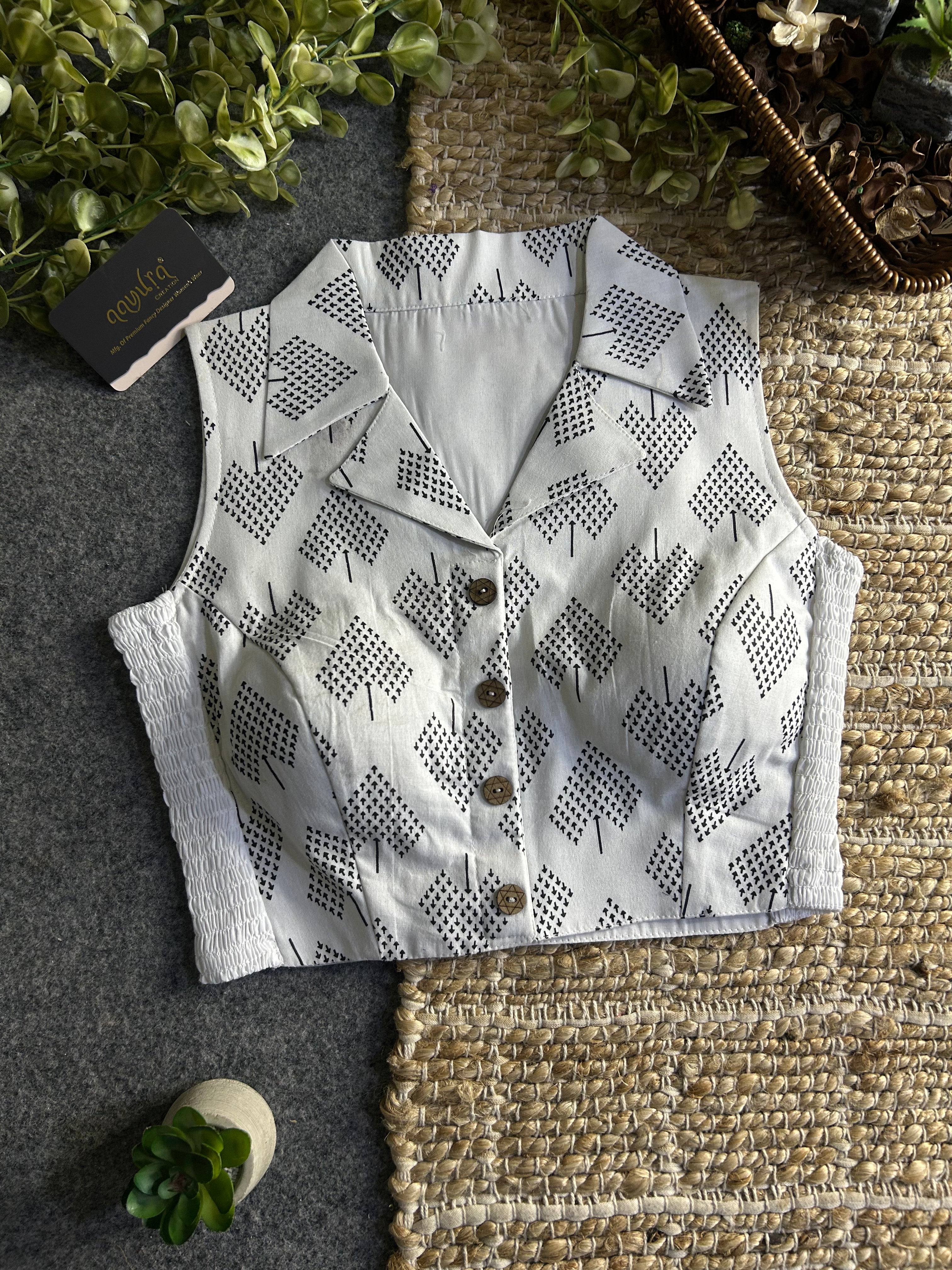 Comfort Fit Cotton Collar Blouse