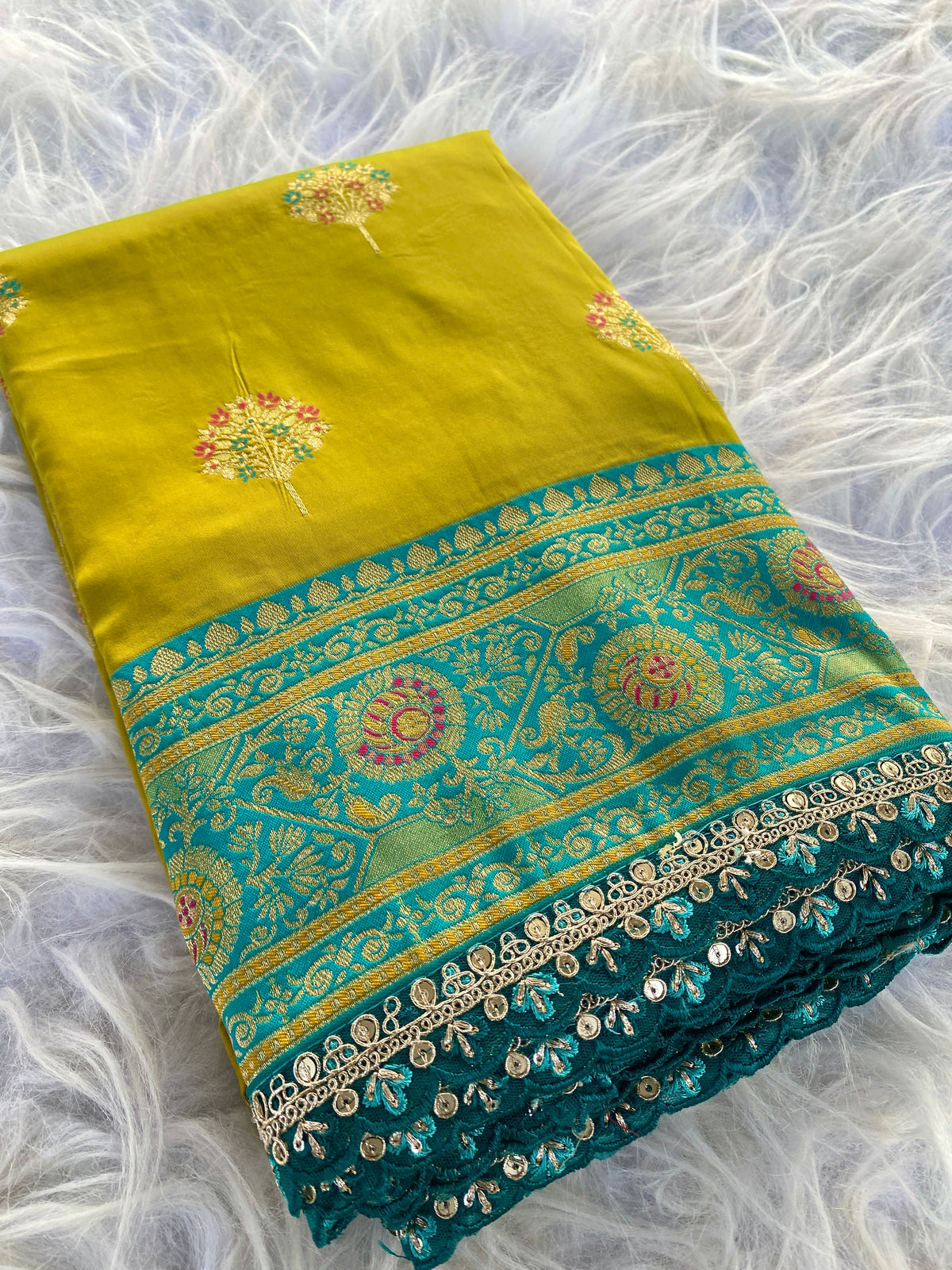 Revati Premium Border Banarasi Saree
