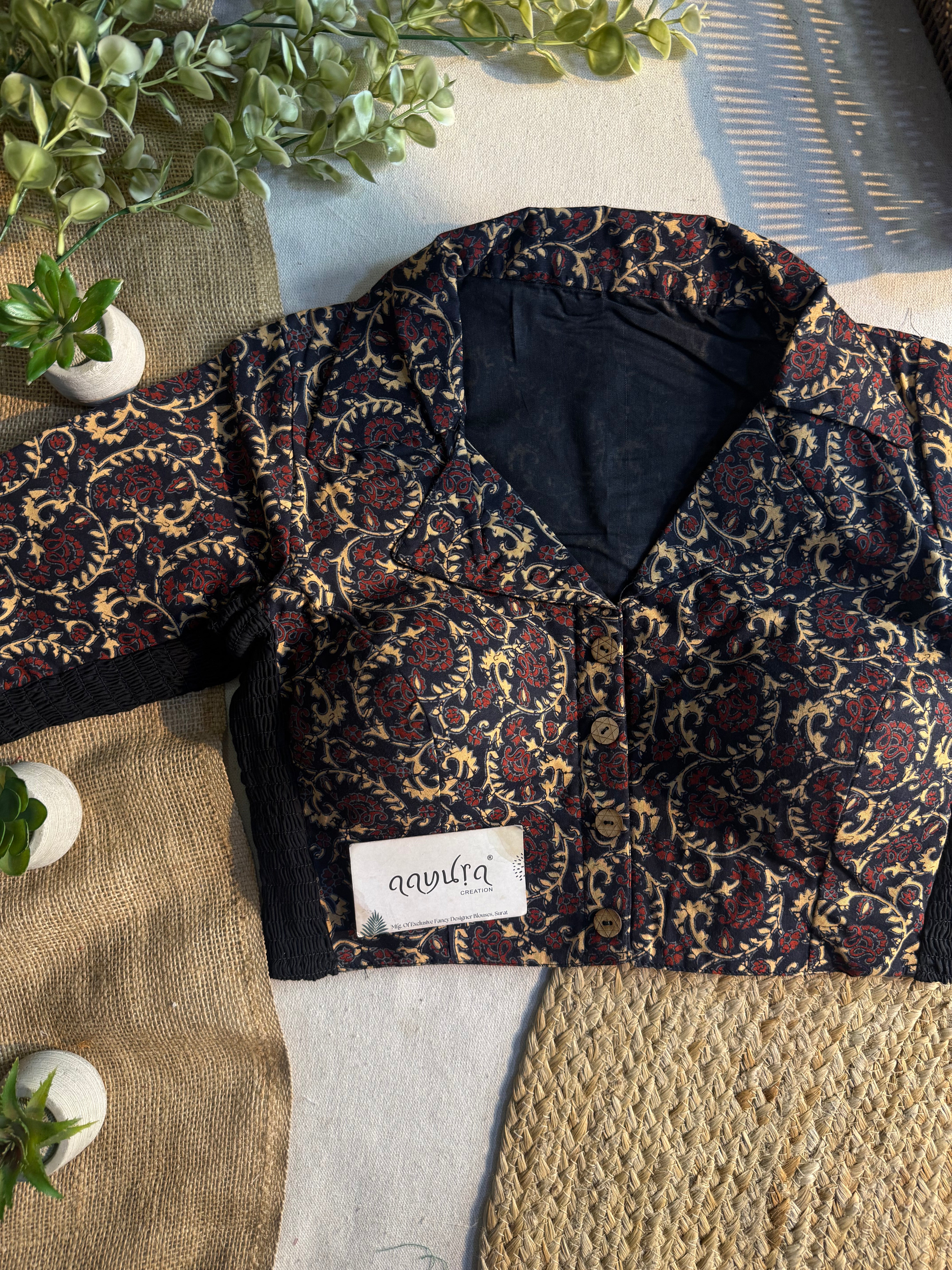 Comfort Fit Collar Blouse