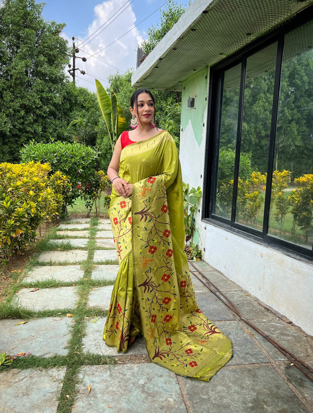Aabha Regal Zari Silk Saree Without Border