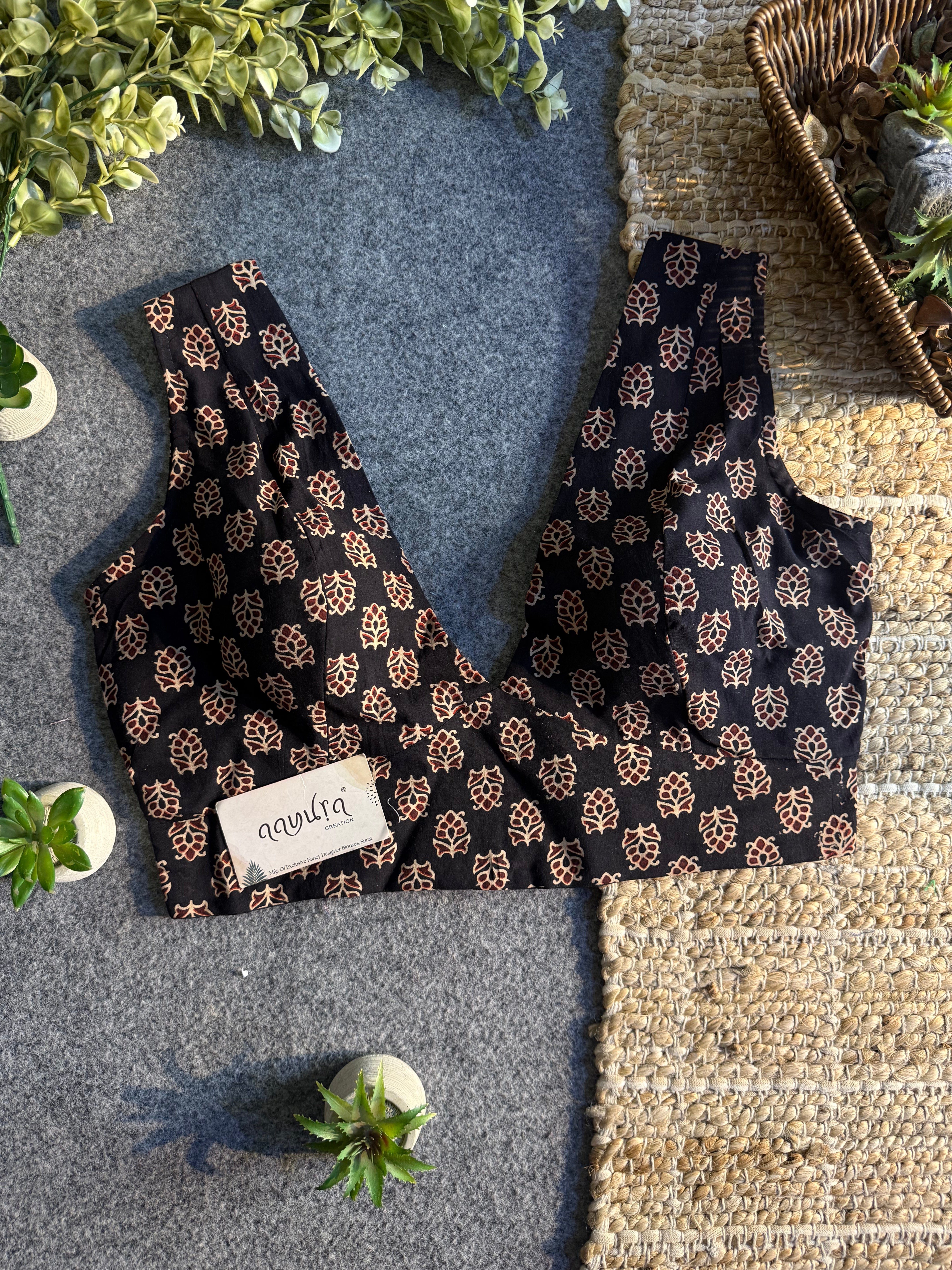 Ajrakh V neck