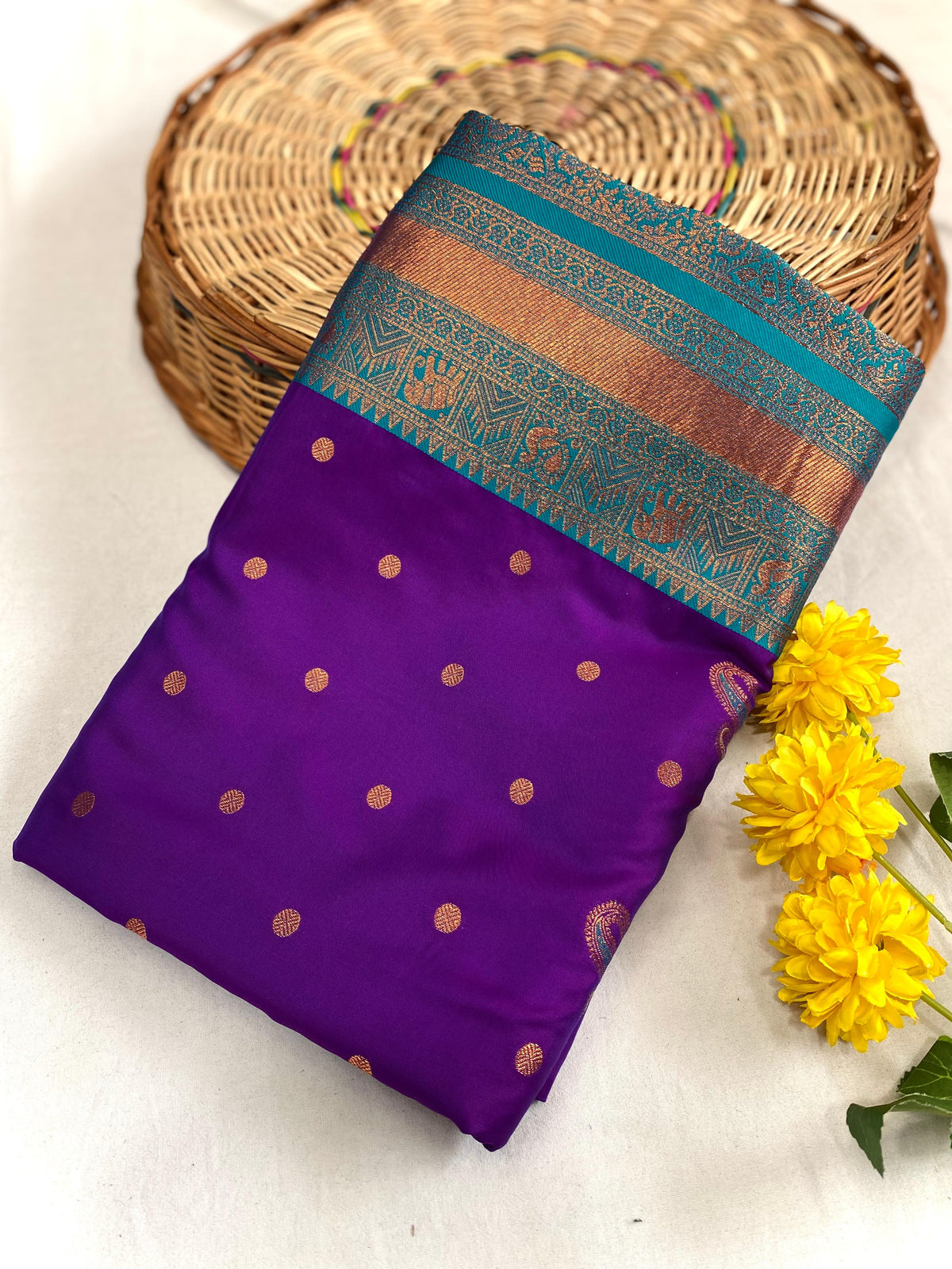 Rajeshwari Pure Paithani Silk Without Border Saree