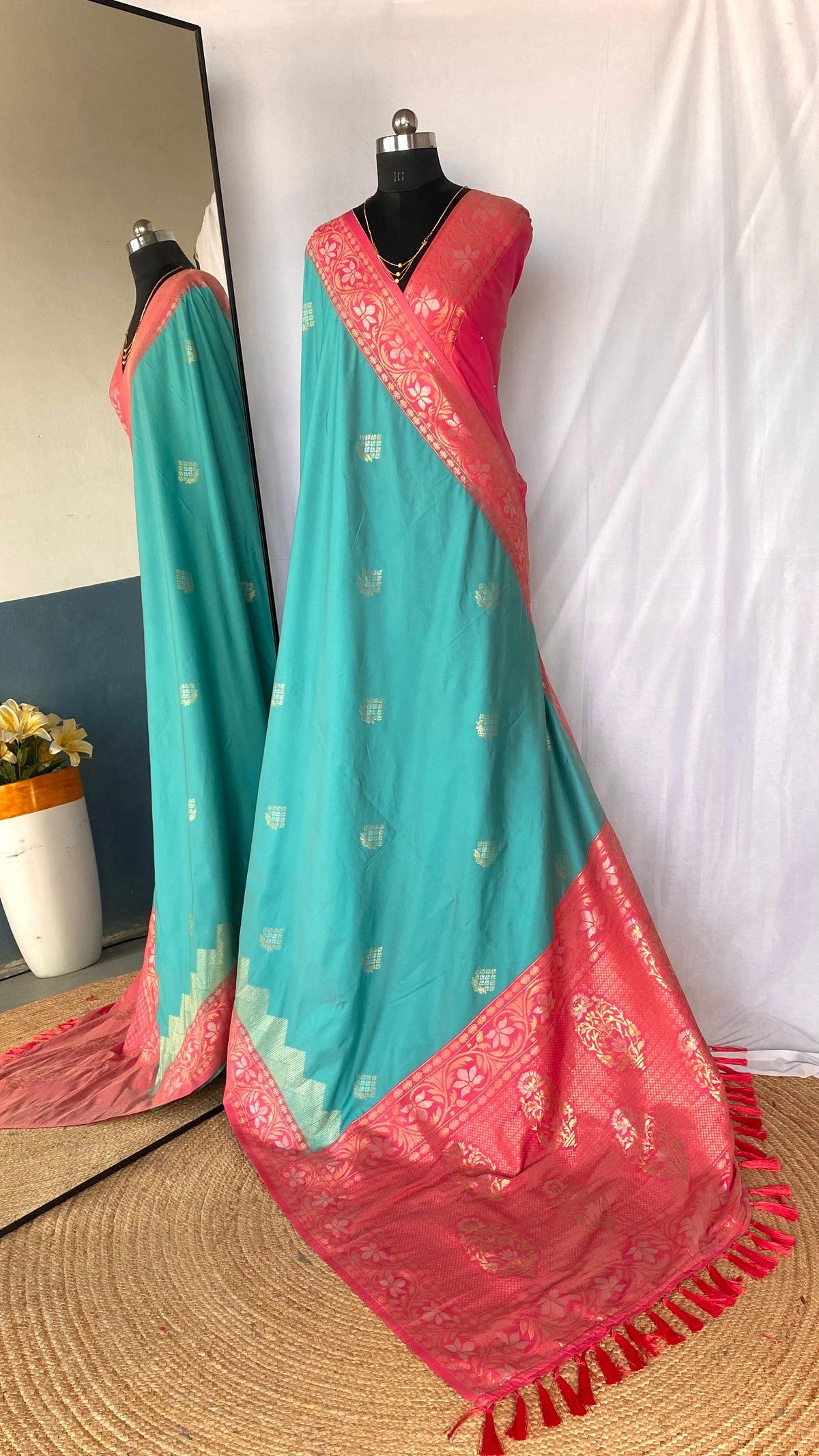 Peshwai Dual Tone With Tessel Silk Saree