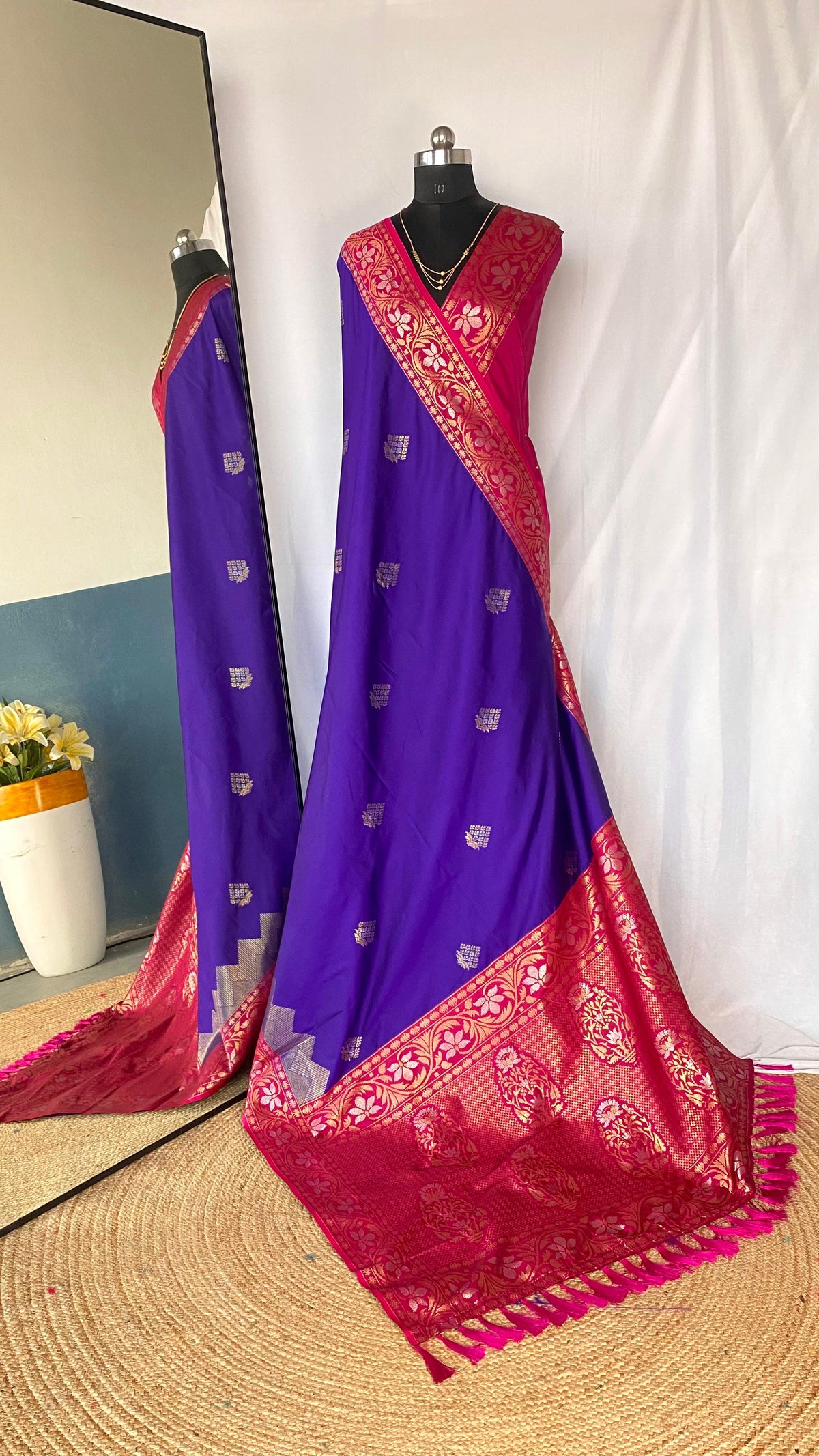 Peshwai Dual Tone With Tessel Silk Saree